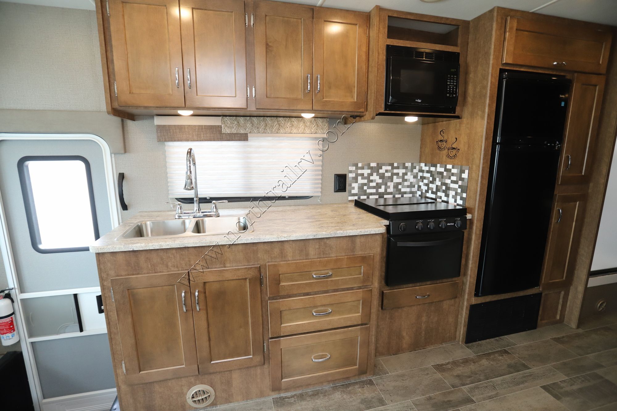 Used 2018 Winnebago Intent 30R Class A  For Sale