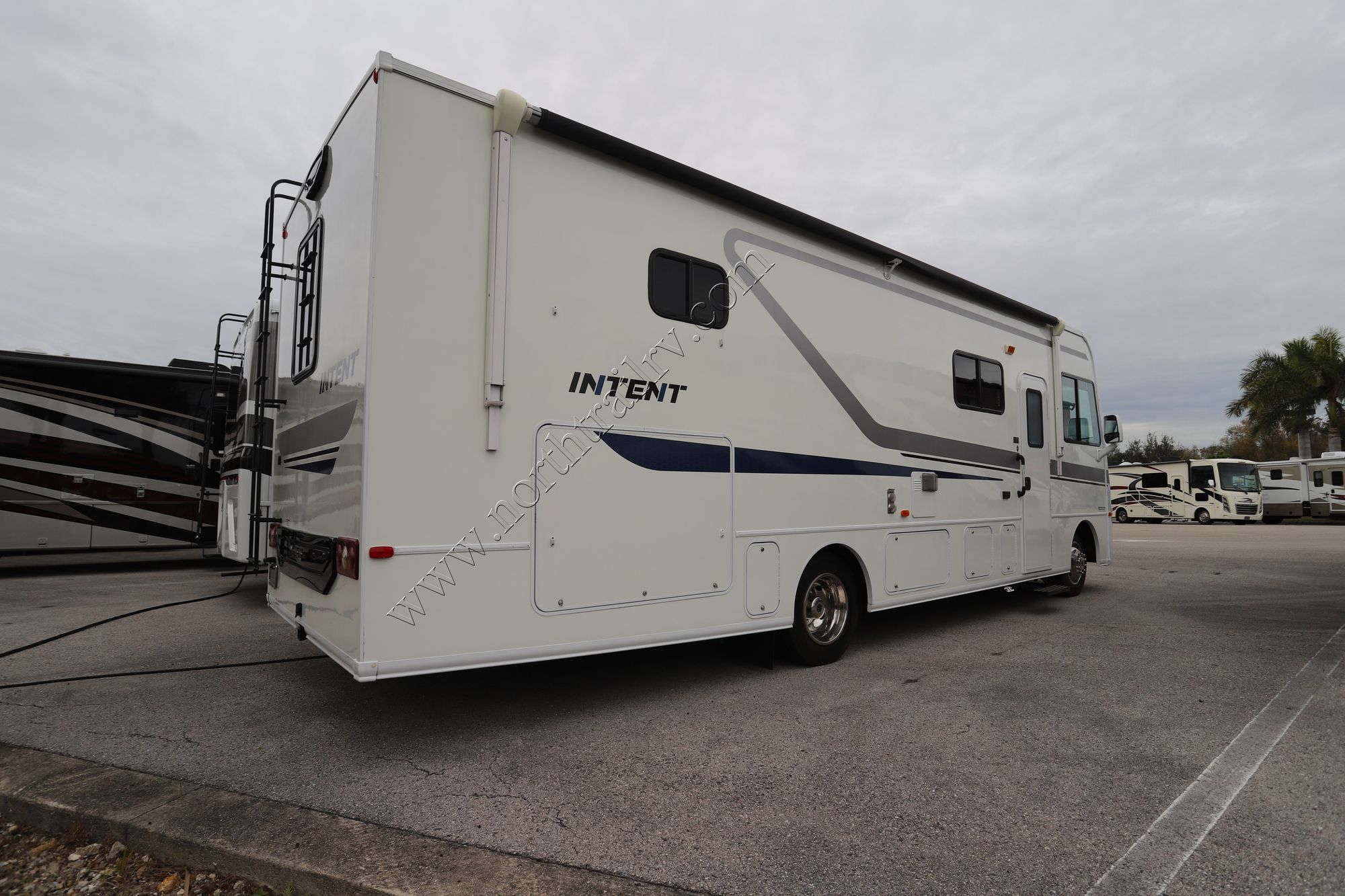 Used 2018 Winnebago Intent 30R Class A  For Sale