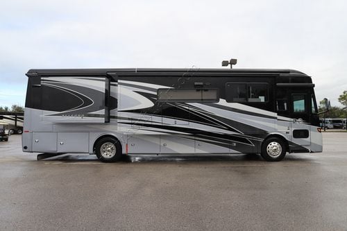 2022 Tiffin Motor Homes Allegro Red 37PA