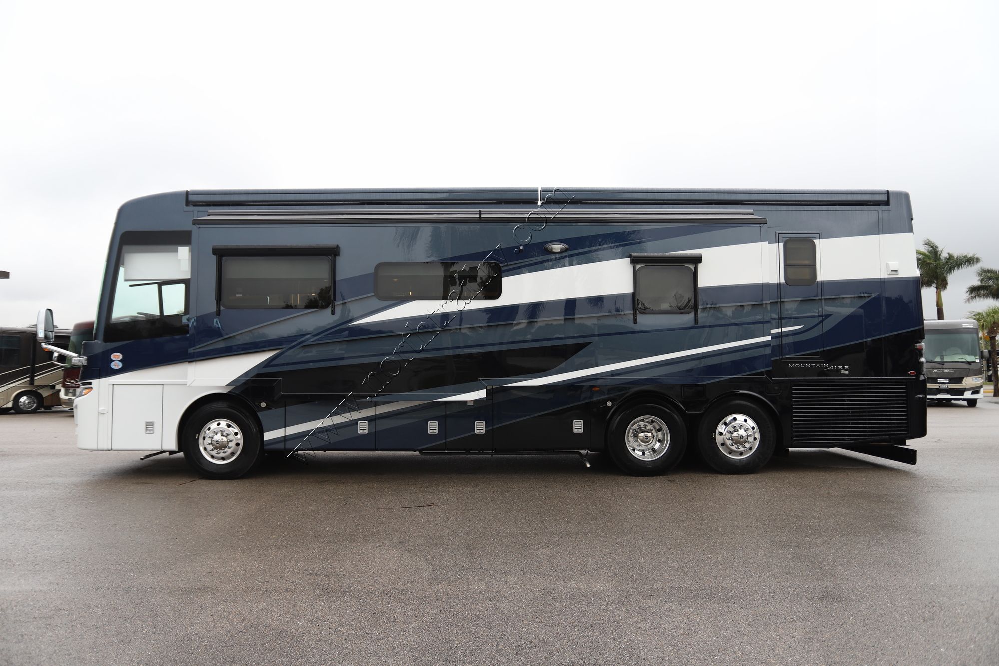 New 2025 Newmar Mountain Aire 3825 Class A  For Sale