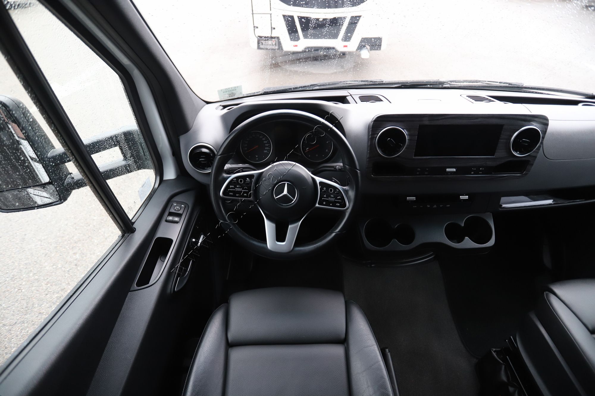 Used 2022 Renegade Rv Vienna 25VFWS Class C  For Sale