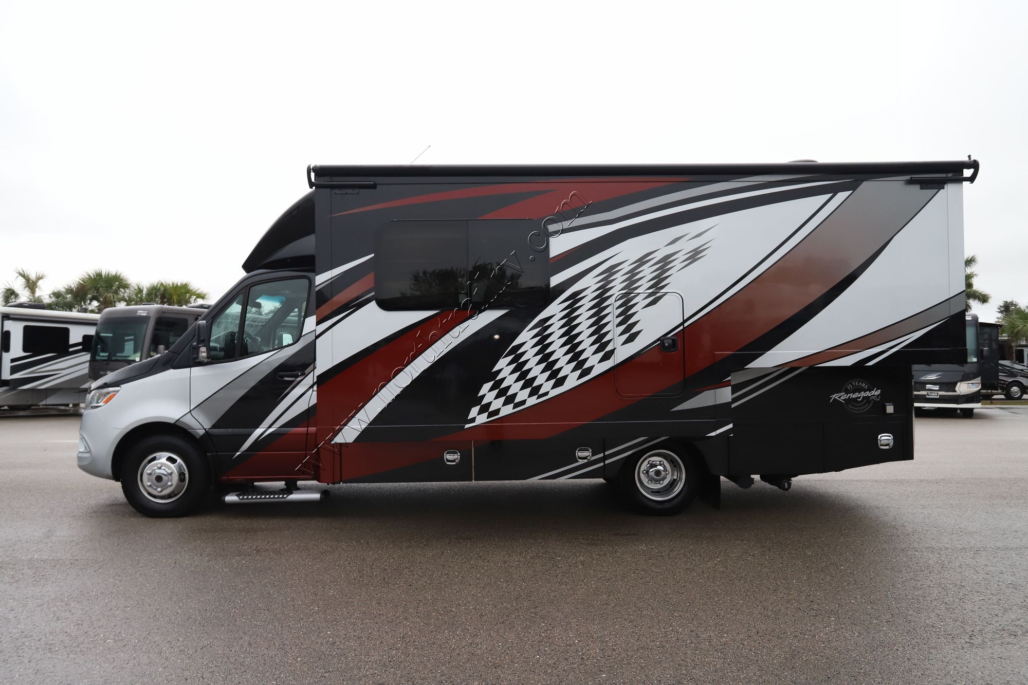 Used 2022 Renegade Rv Vienna 25VFWS Class C  For Sale