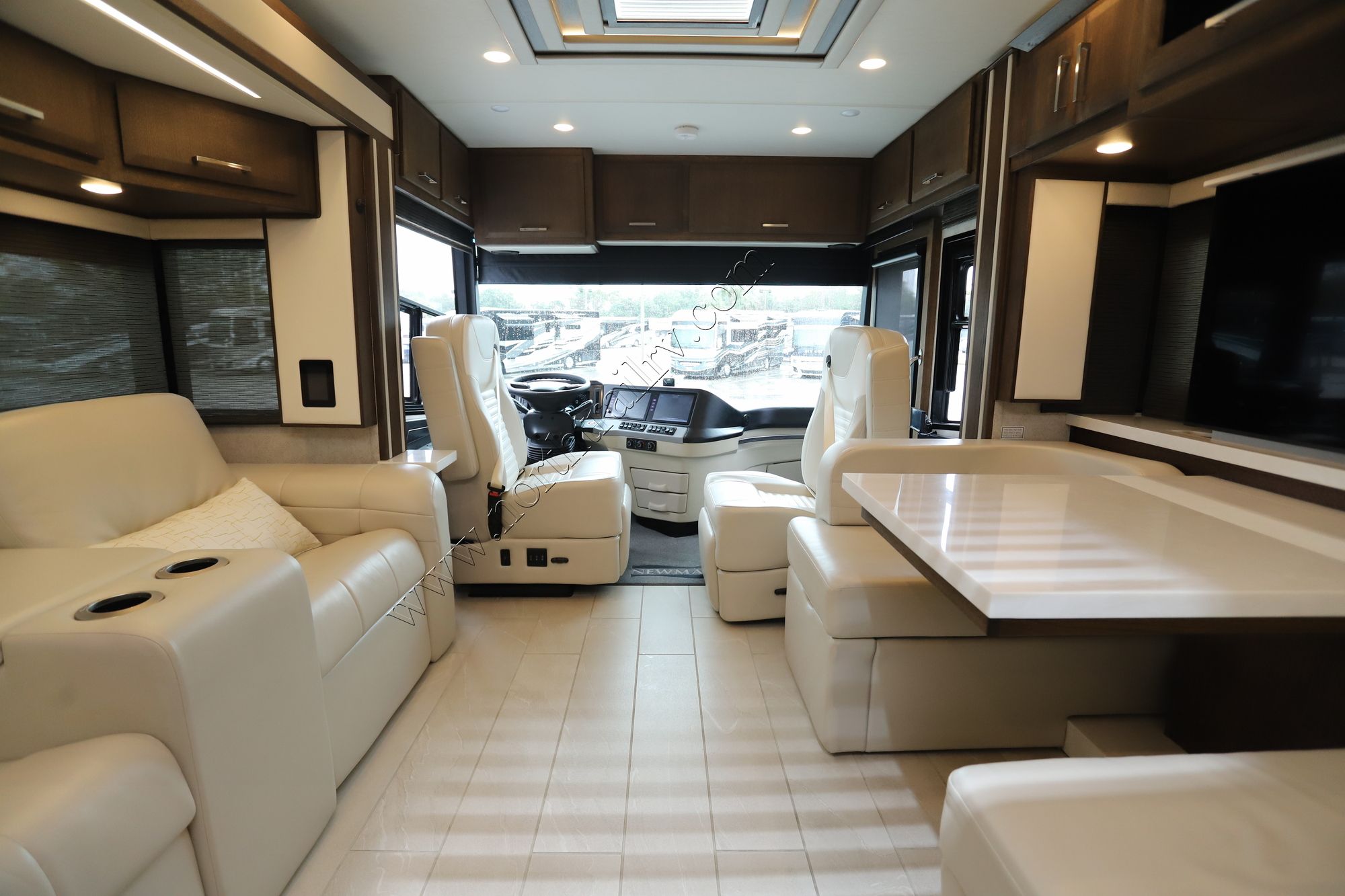 Used 2023 Newmar New Aire 3543 Class A  For Sale