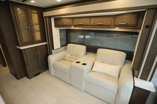 2023 Newmar New Aire 3543