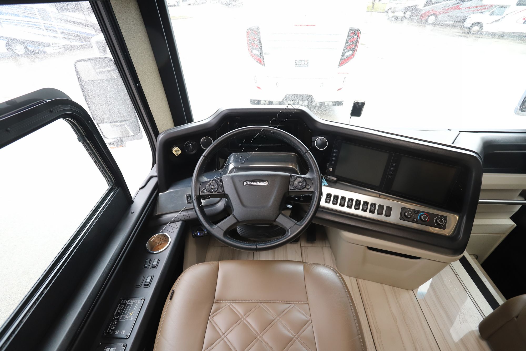 Used 2020 American Coach Dream 45A Class A  For Sale