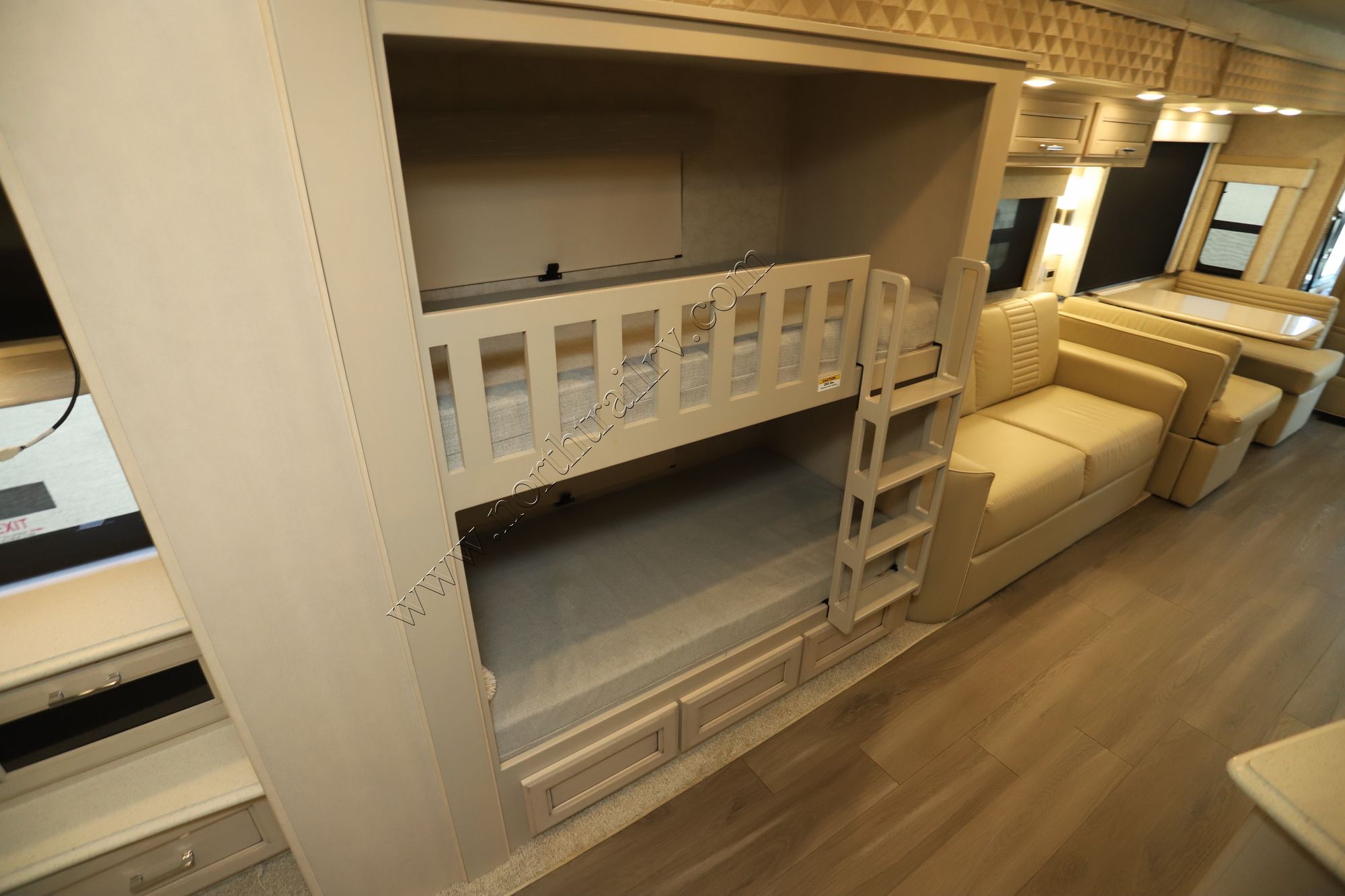 Used 2023 Newmar Bay Star 3616 Class A  For Sale