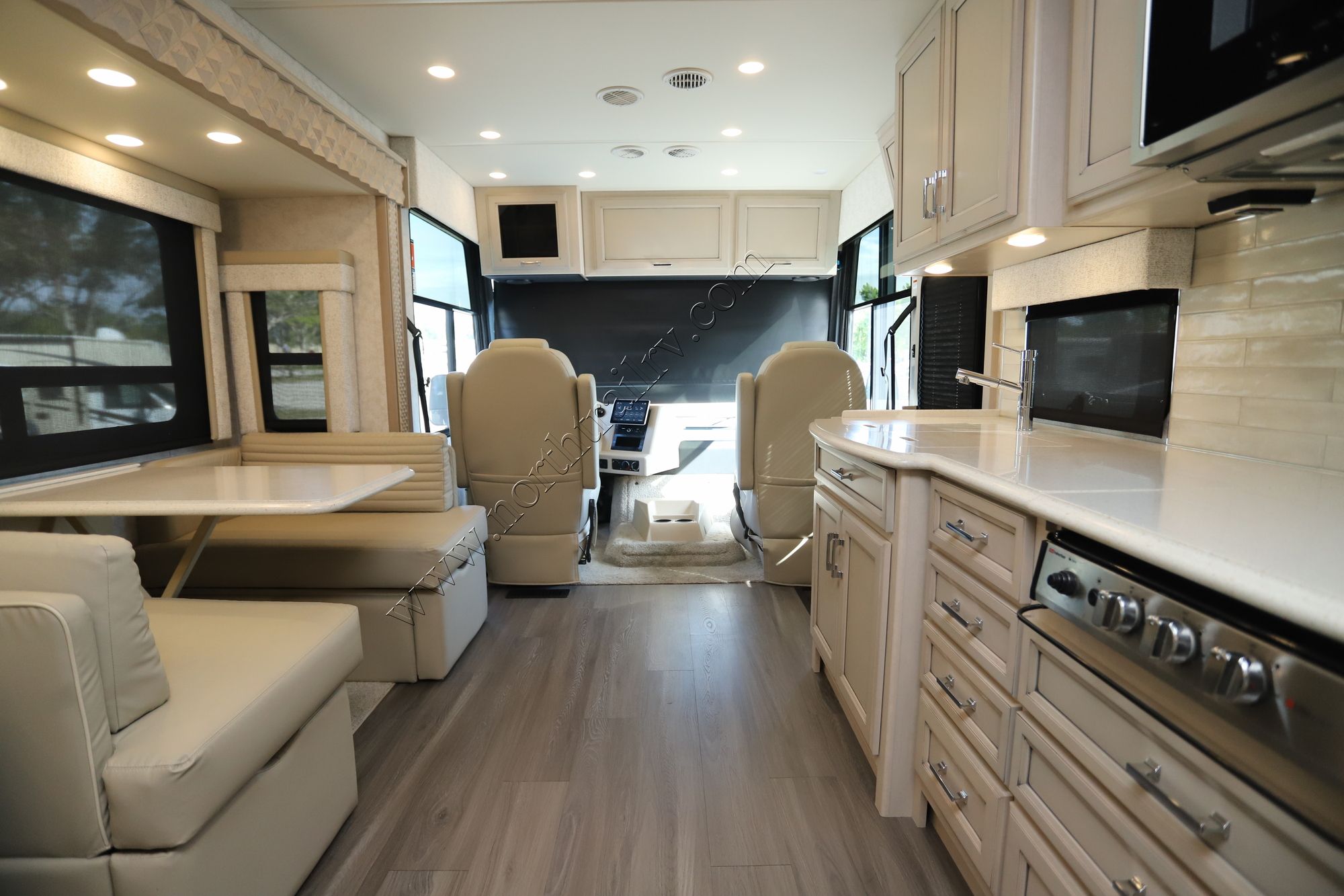 Used 2023 Newmar Bay Star 3616 Class A  For Sale