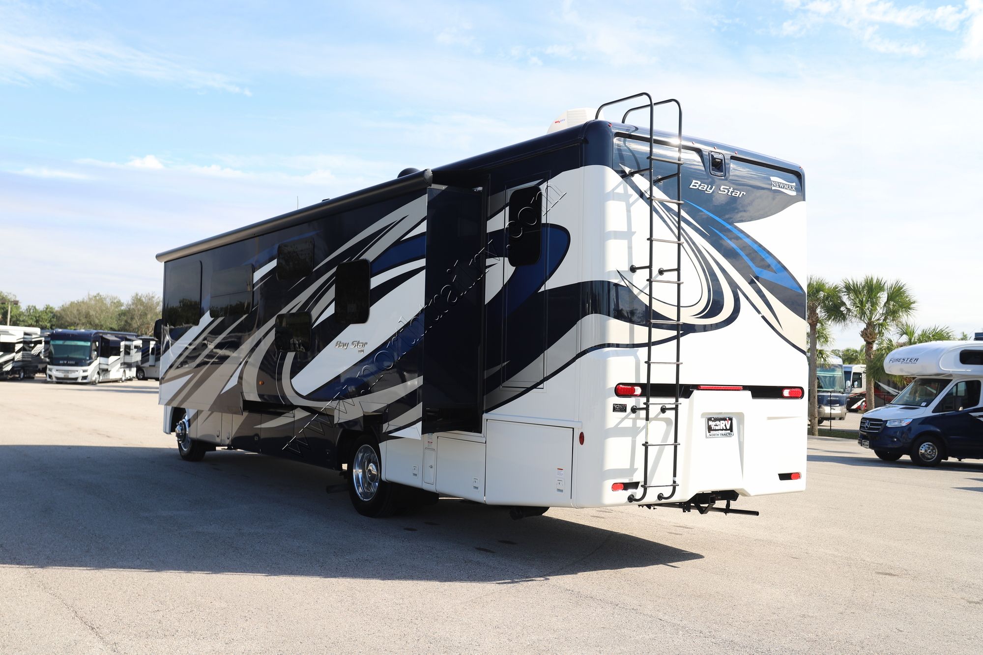 Used 2023 Newmar Bay Star 3616 Class A  For Sale