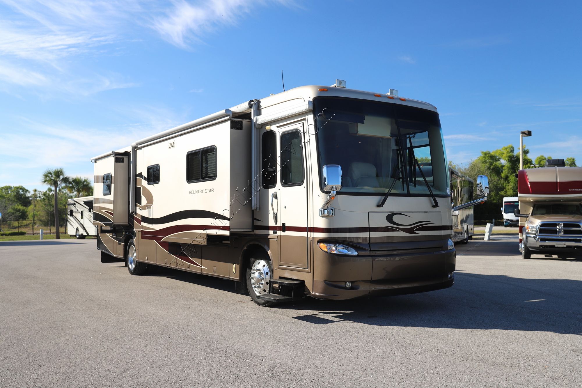 Used 2005 Newmar Kountry Star 3910 Class A  For Sale