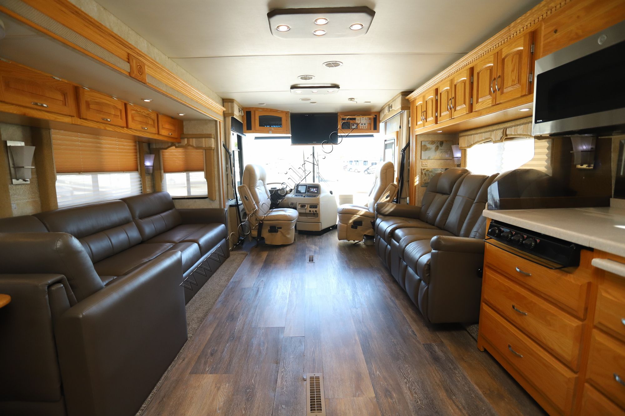 Used 2005 Newmar Kountry Star 3910 Class A  For Sale