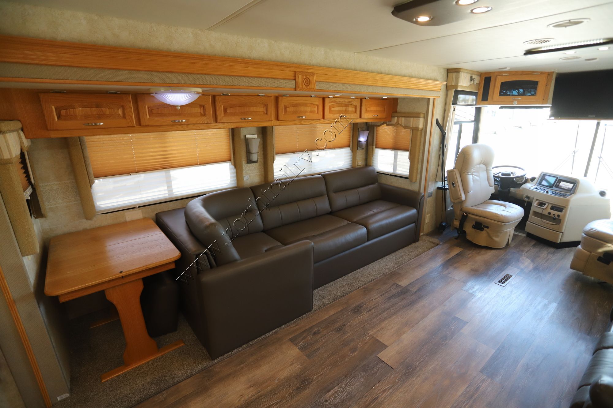 Used 2005 Newmar Kountry Star 3910 Class A  For Sale