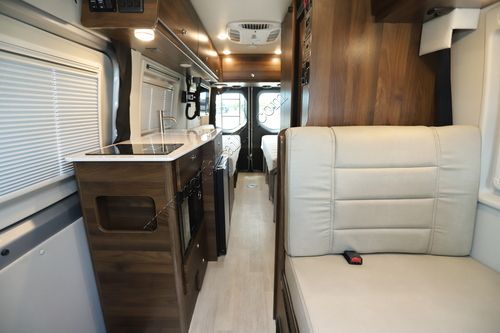 2022 Winnebago Boldt 70BL 4X4