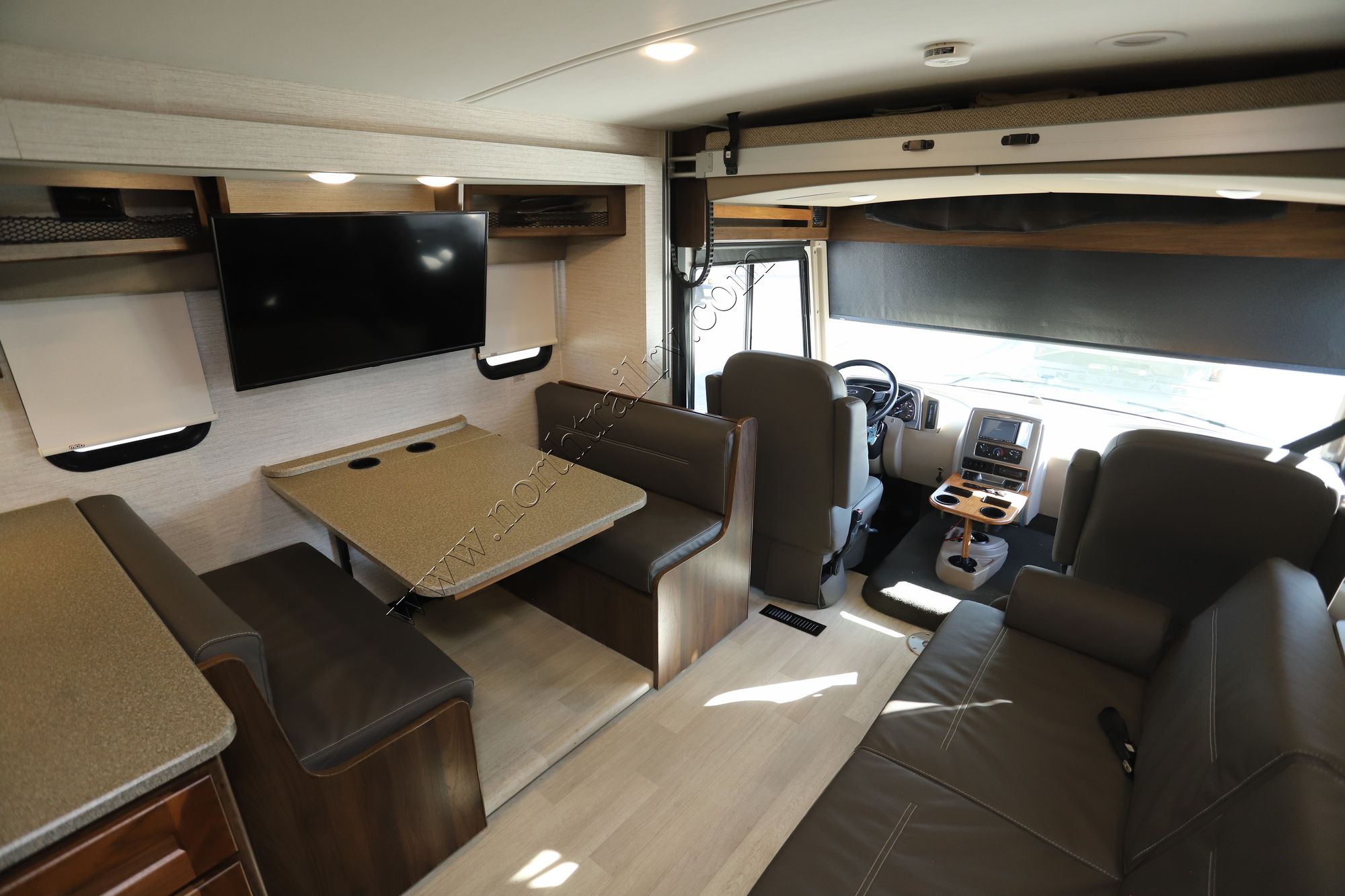 Used 2022 Winnebago Vista 31B Class A  For Sale