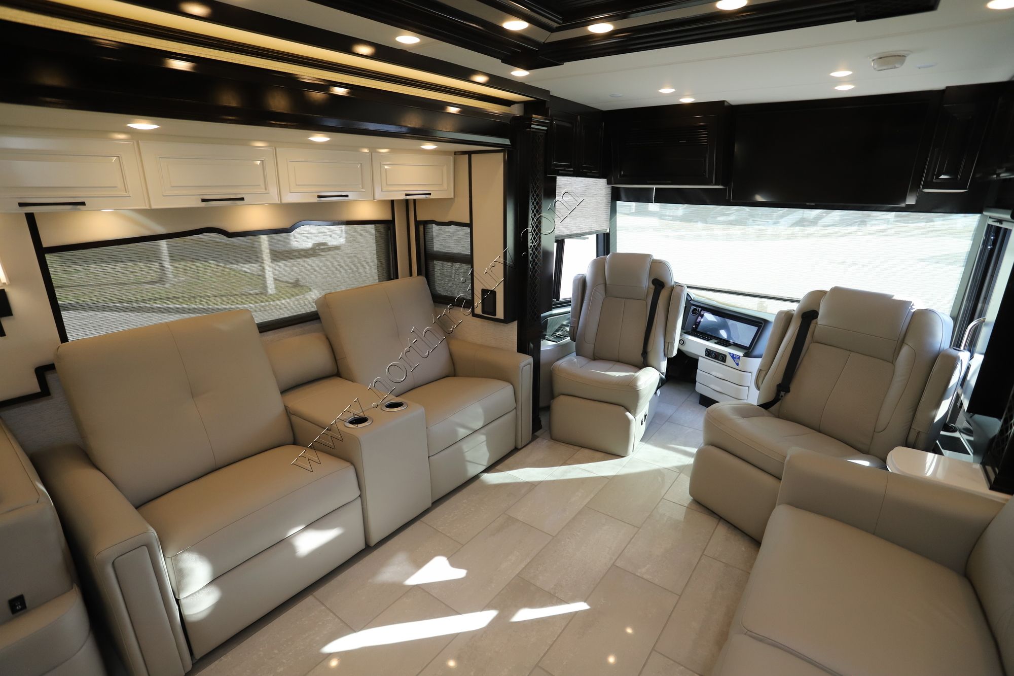 New 2025 Newmar London Aire 4551 Class A  For Sale