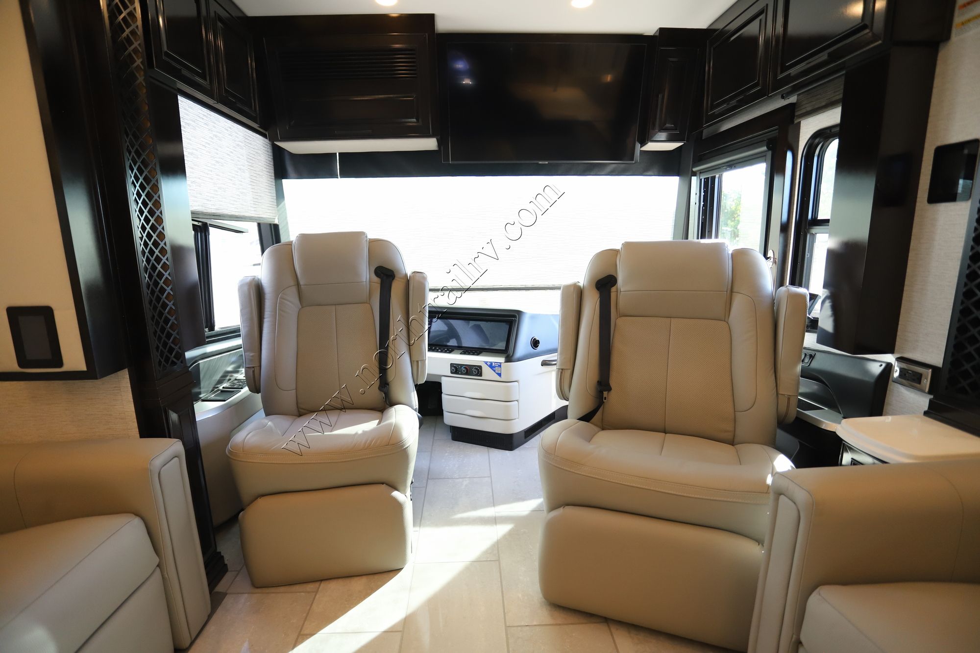 New 2025 Newmar London Aire 4551 Class A  For Sale