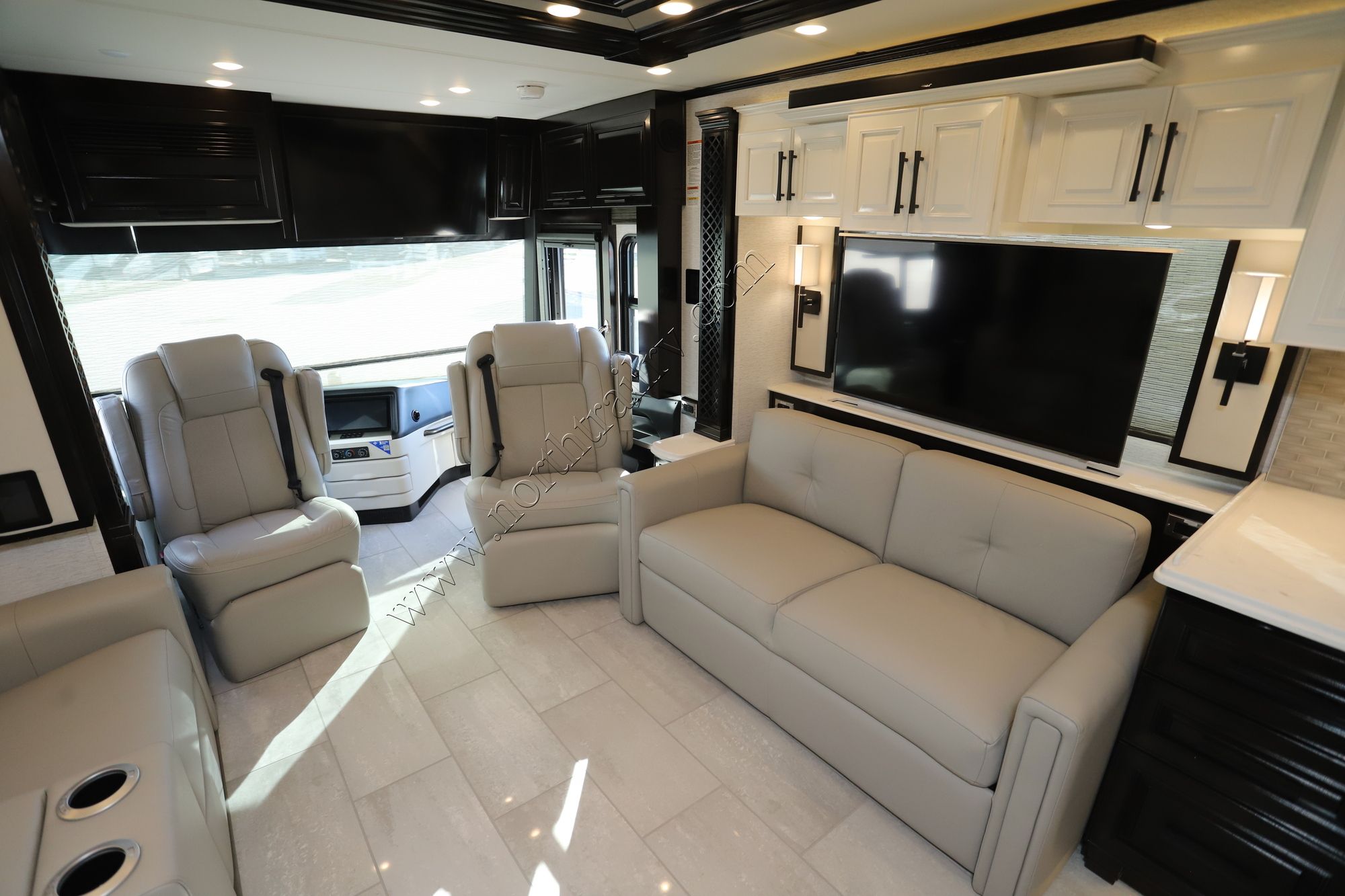 New 2025 Newmar London Aire 4551 Class A  For Sale