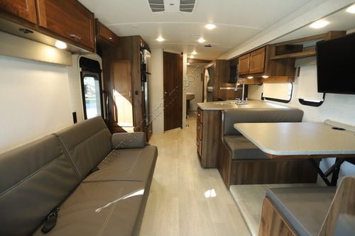 2022 Winnebago Vista 31B