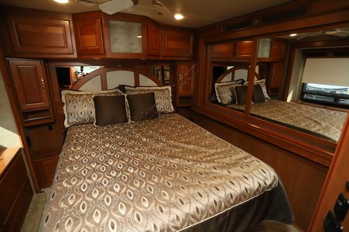 2017 Winnebago Journey 36M