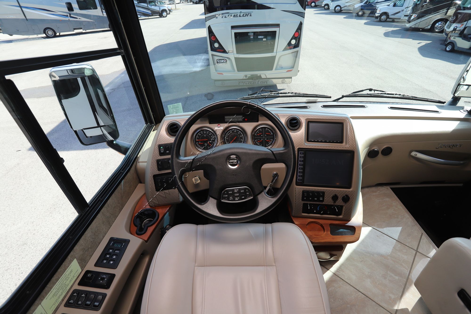 Used 2017 Winnebago Journey 36M Class A  For Sale