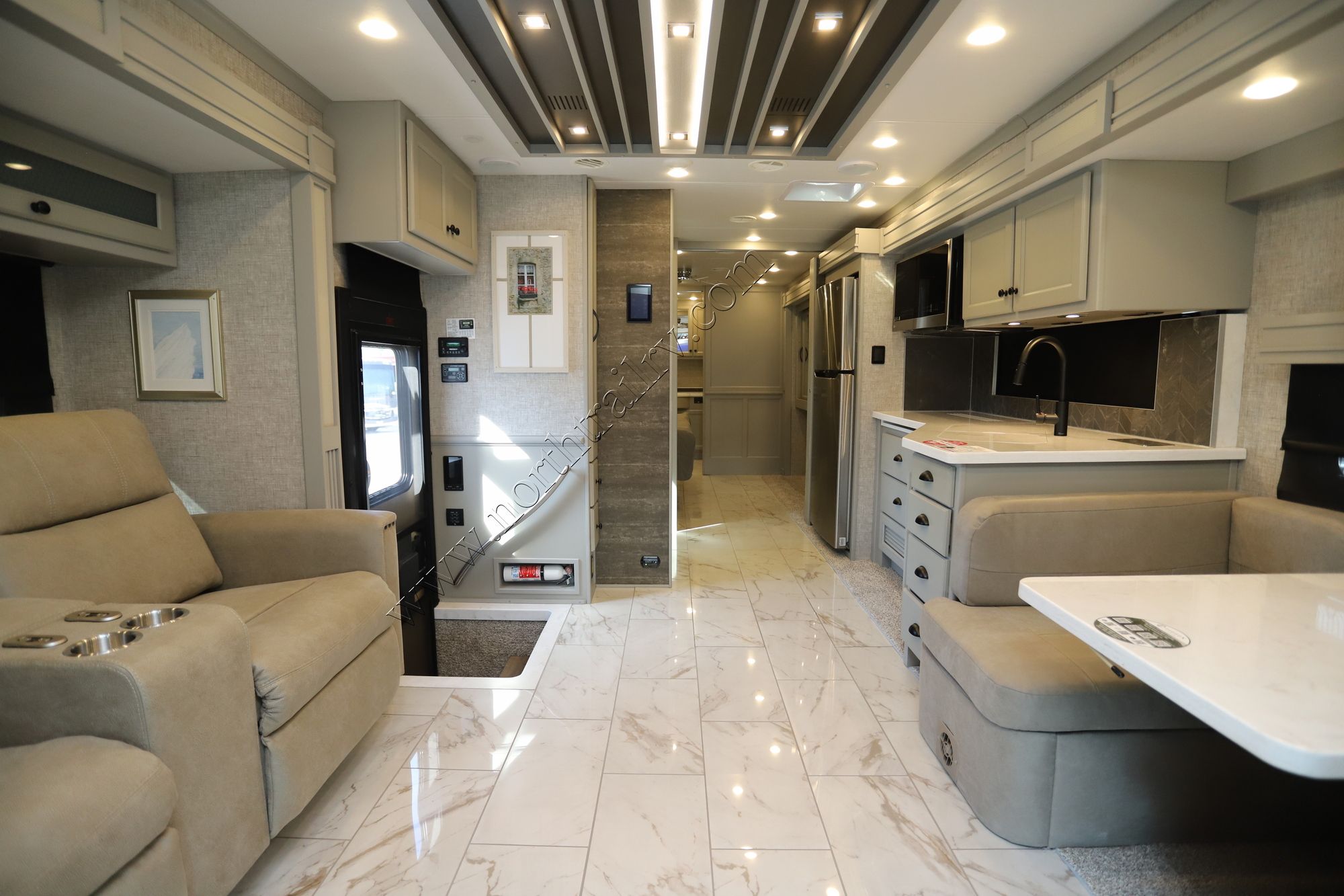 New 2025 Tiffin Motor Homes Allegro Bay 38BB Super C  For Sale