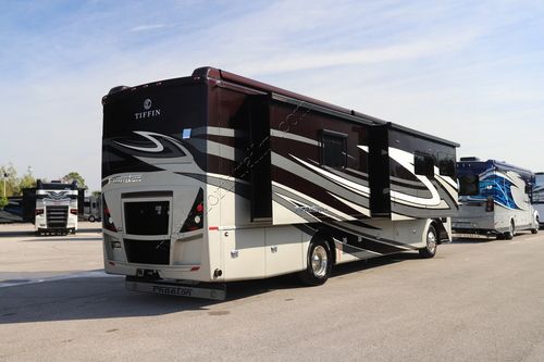 2023 Tiffin Motor Homes Phaeton 40IH