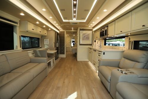 2023 Tiffin Motor Homes Phaeton 40IH