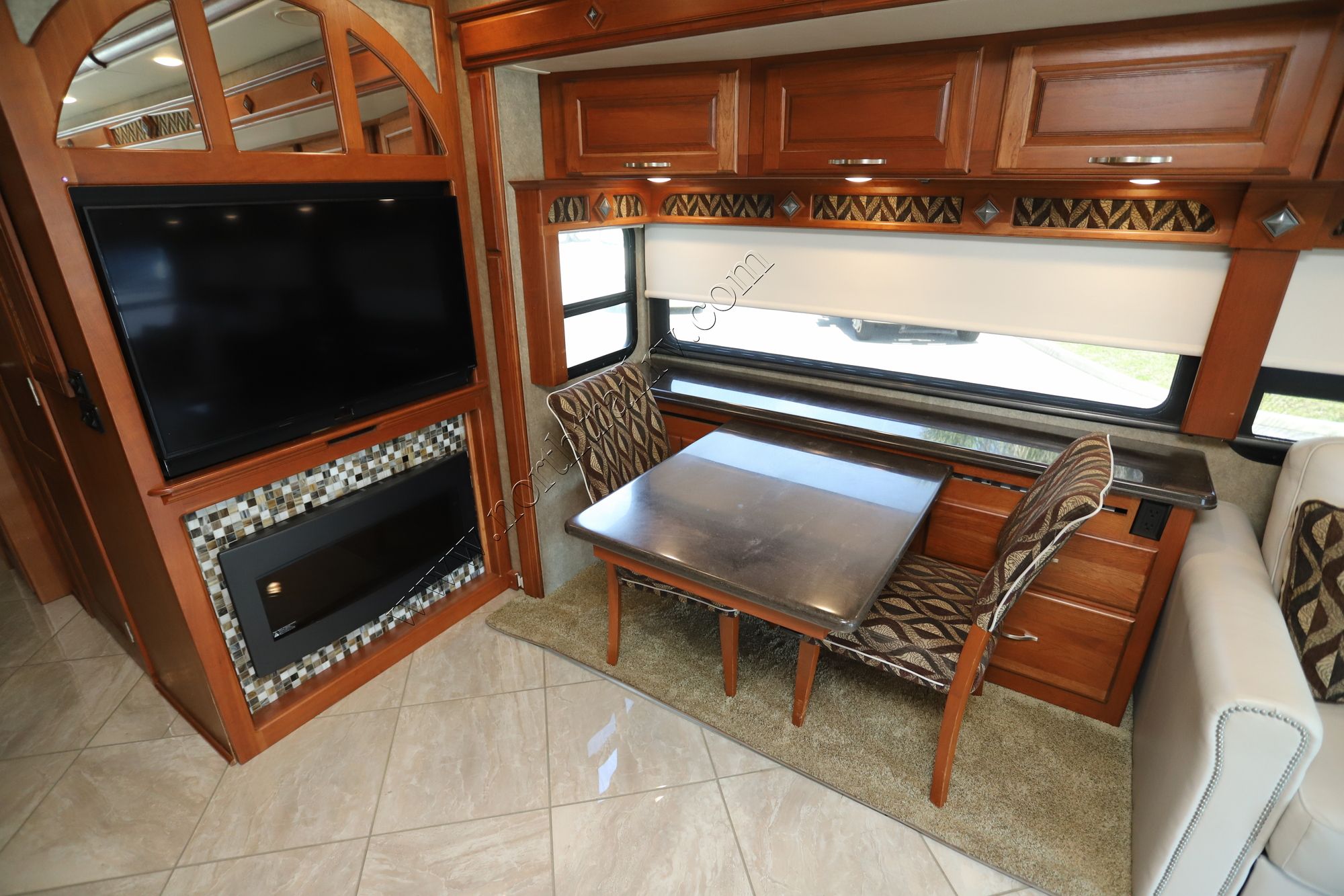 Used 2017 Winnebago Journey 36M Class A  For Sale