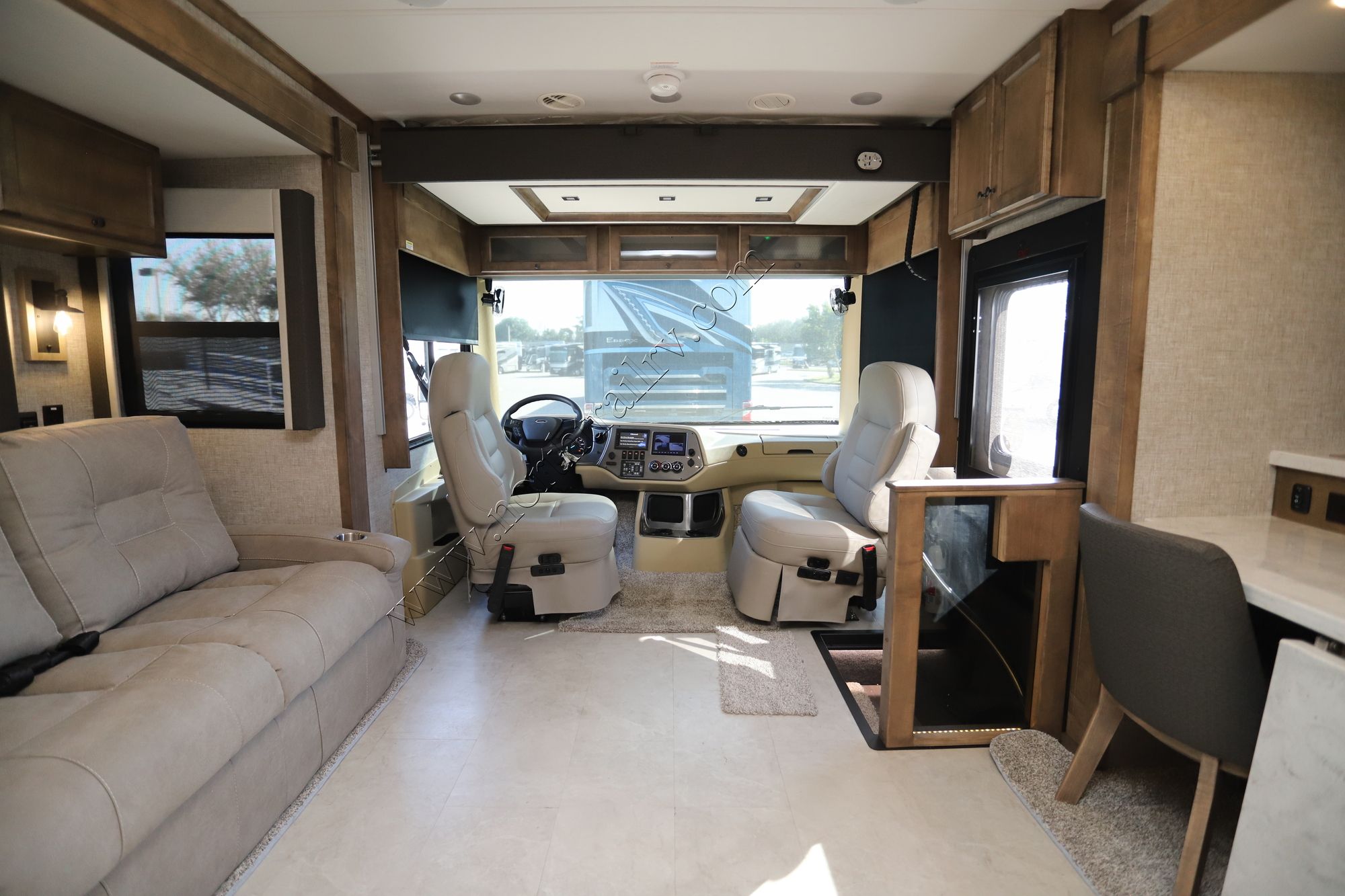 New 2025 Tiffin Motor Homes Allegro 34PA Class A  For Sale