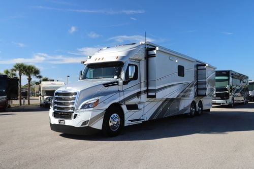 2023 Renegade Rv Xl 43DB Super C