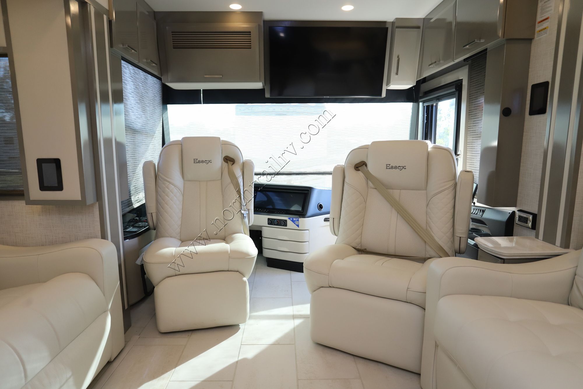 New 2025 Newmar Essex 4595 Class A  For Sale