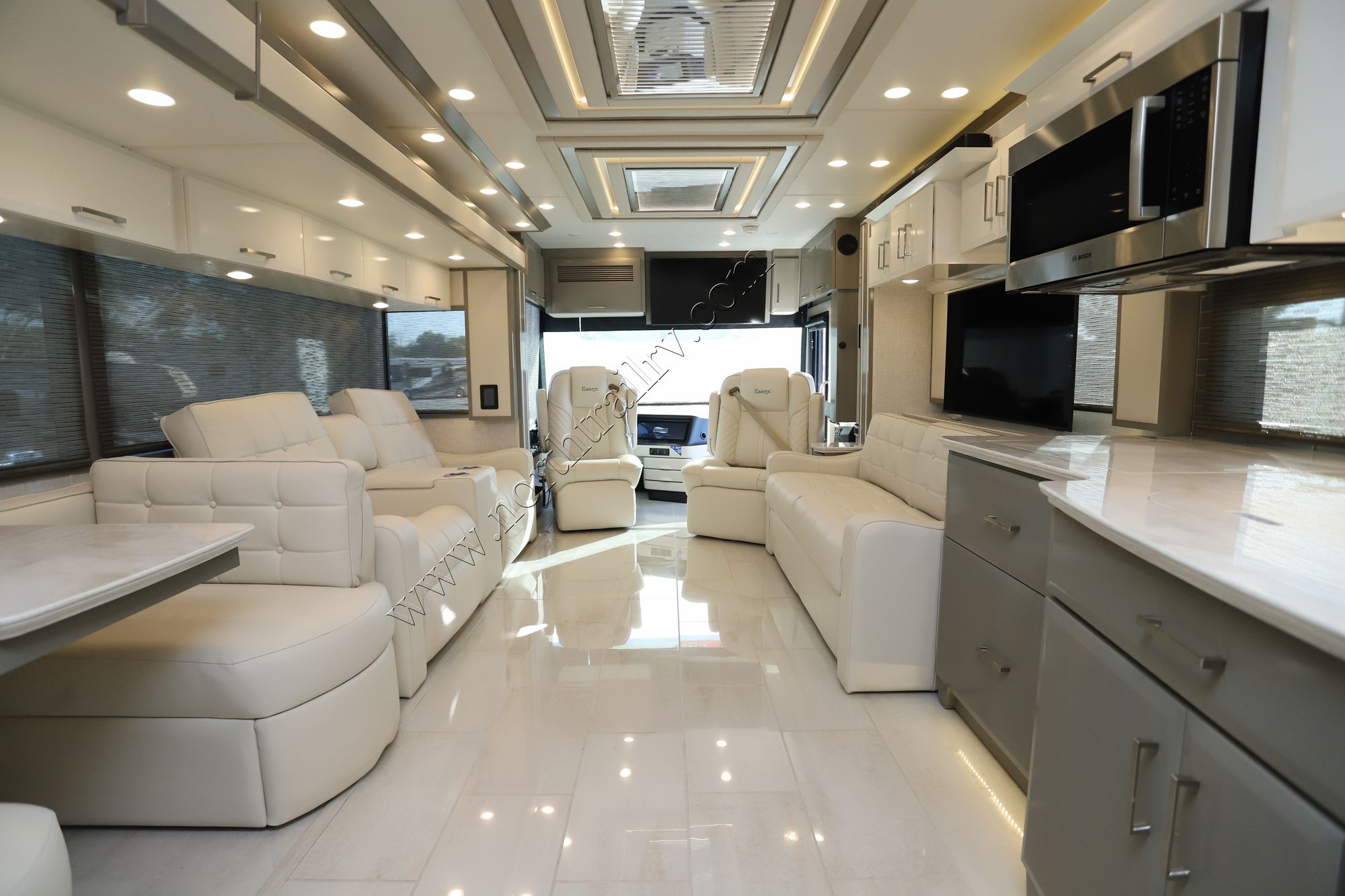 New 2025 Newmar Essex 4595 Class A  For Sale