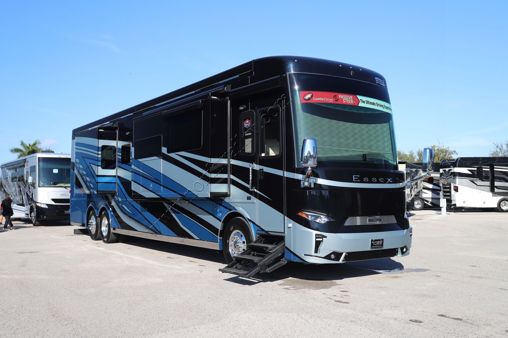 New 2025 Newmar Essex 4595 Class A  For Sale