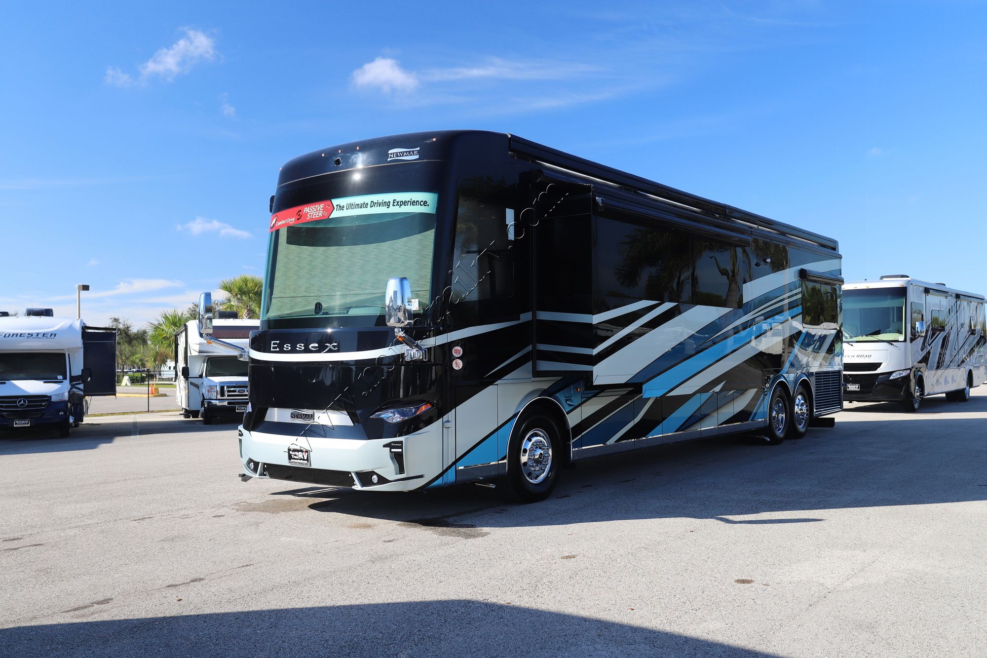New 2025 Newmar Essex 4595 Class A  For Sale