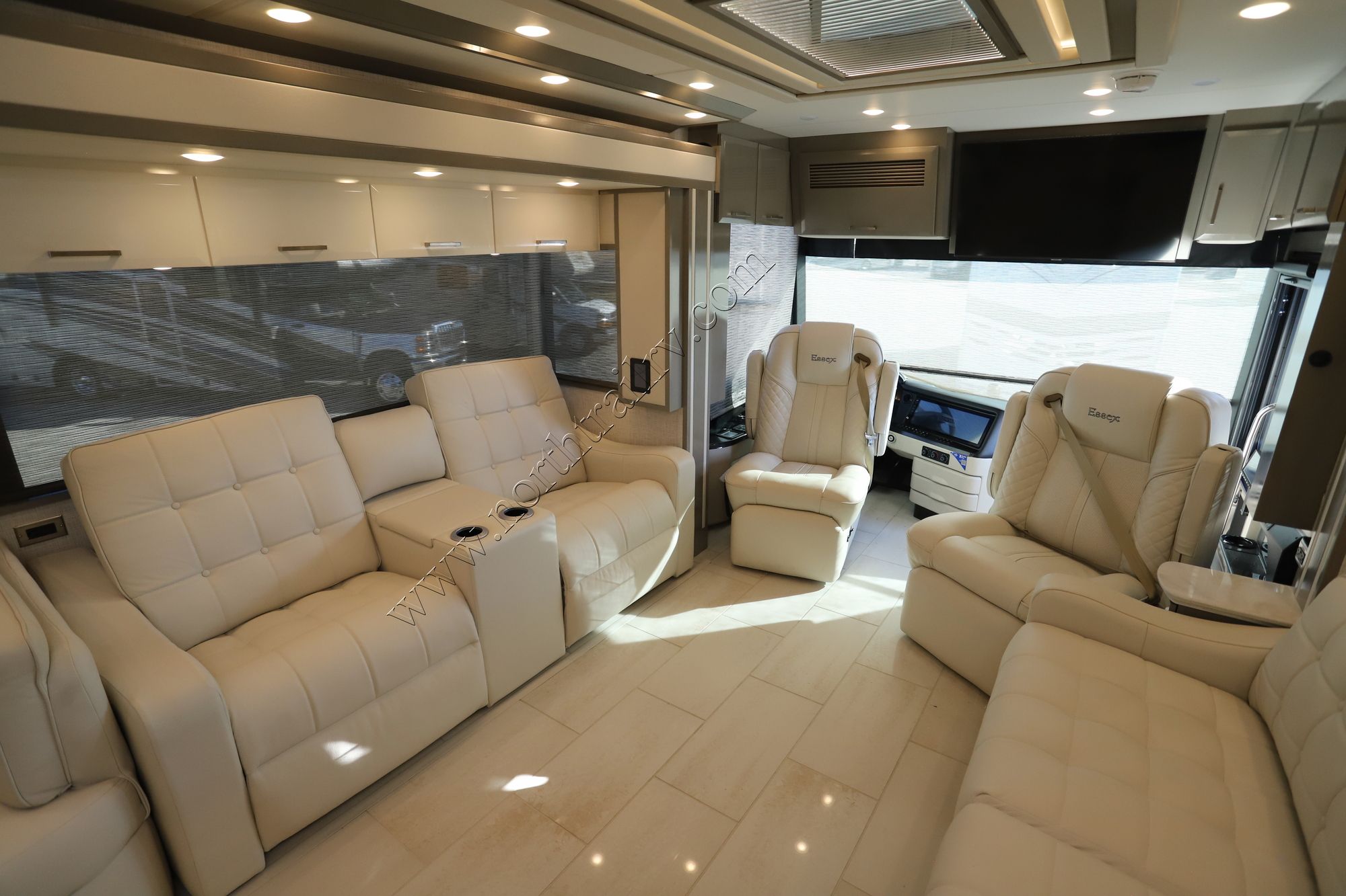 New 2025 Newmar Essex 4595 Class A  For Sale