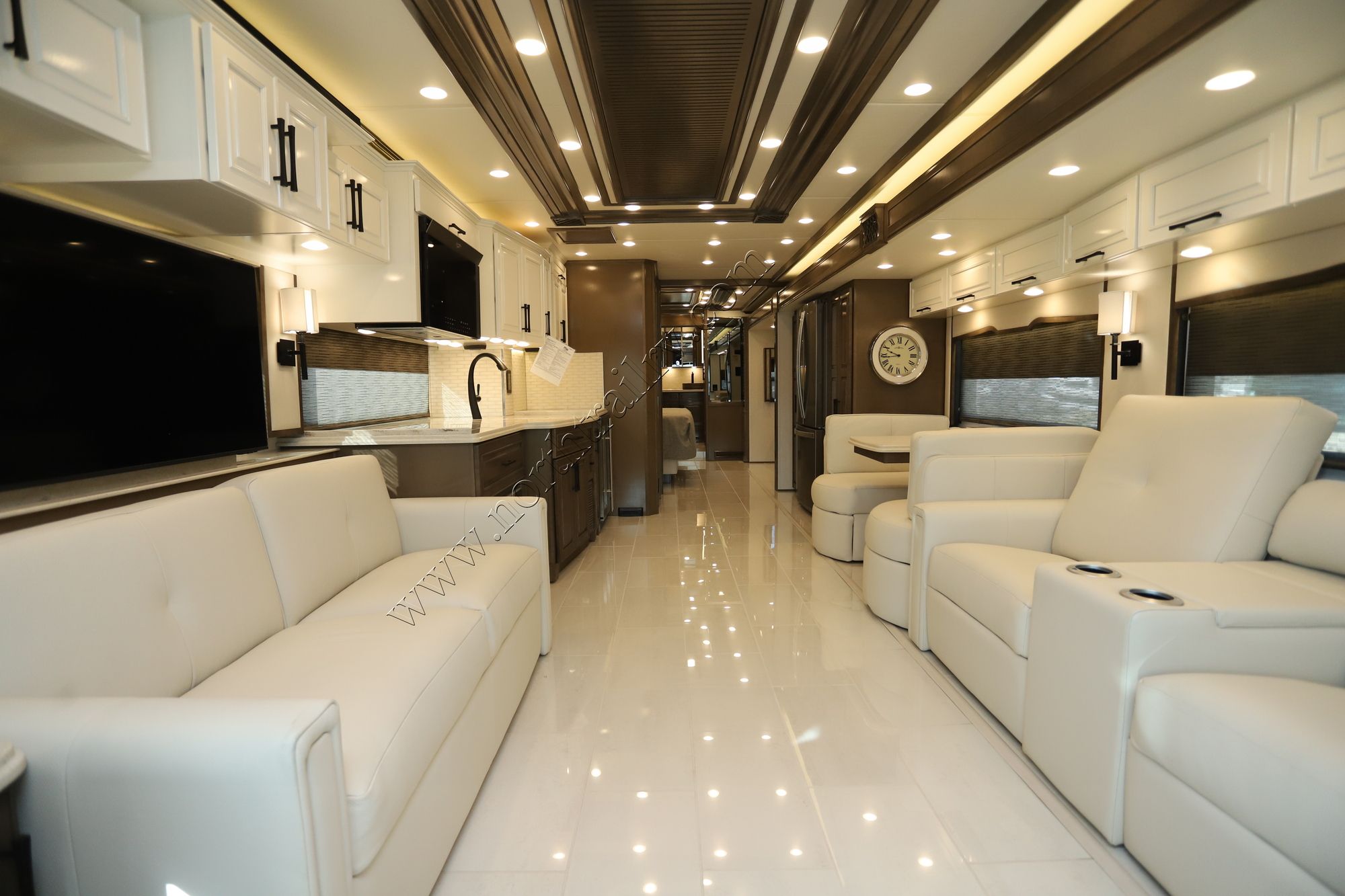 New 2025 Newmar London Aire 4595 Class A  For Sale