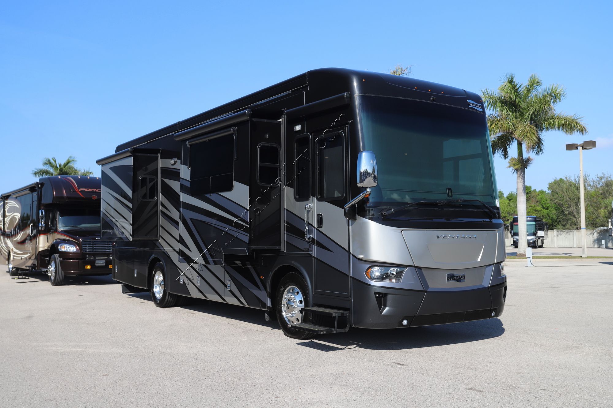 Used 2023 Newmar Ventana 3407 Class A  For Sale