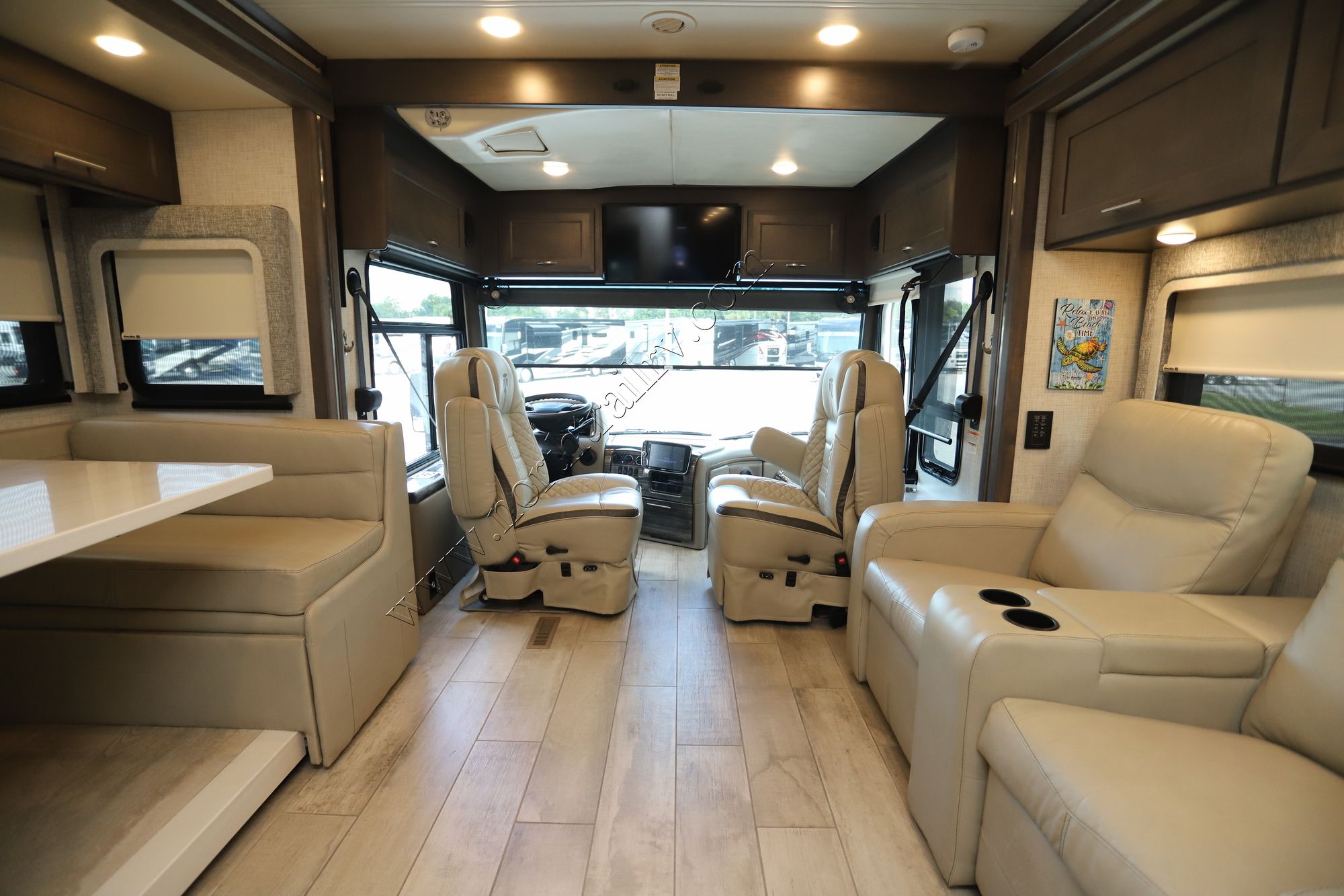 Used 2022 Thor Aria 3401 Class A  For Sale