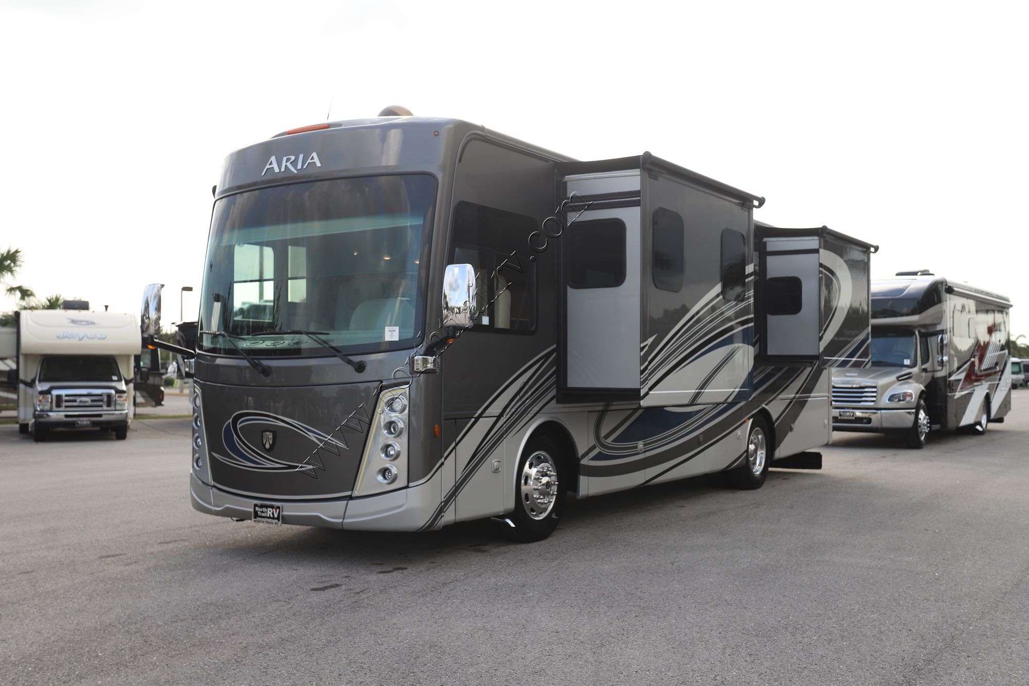 Used 2022 Thor Aria 3401 Class A  For Sale