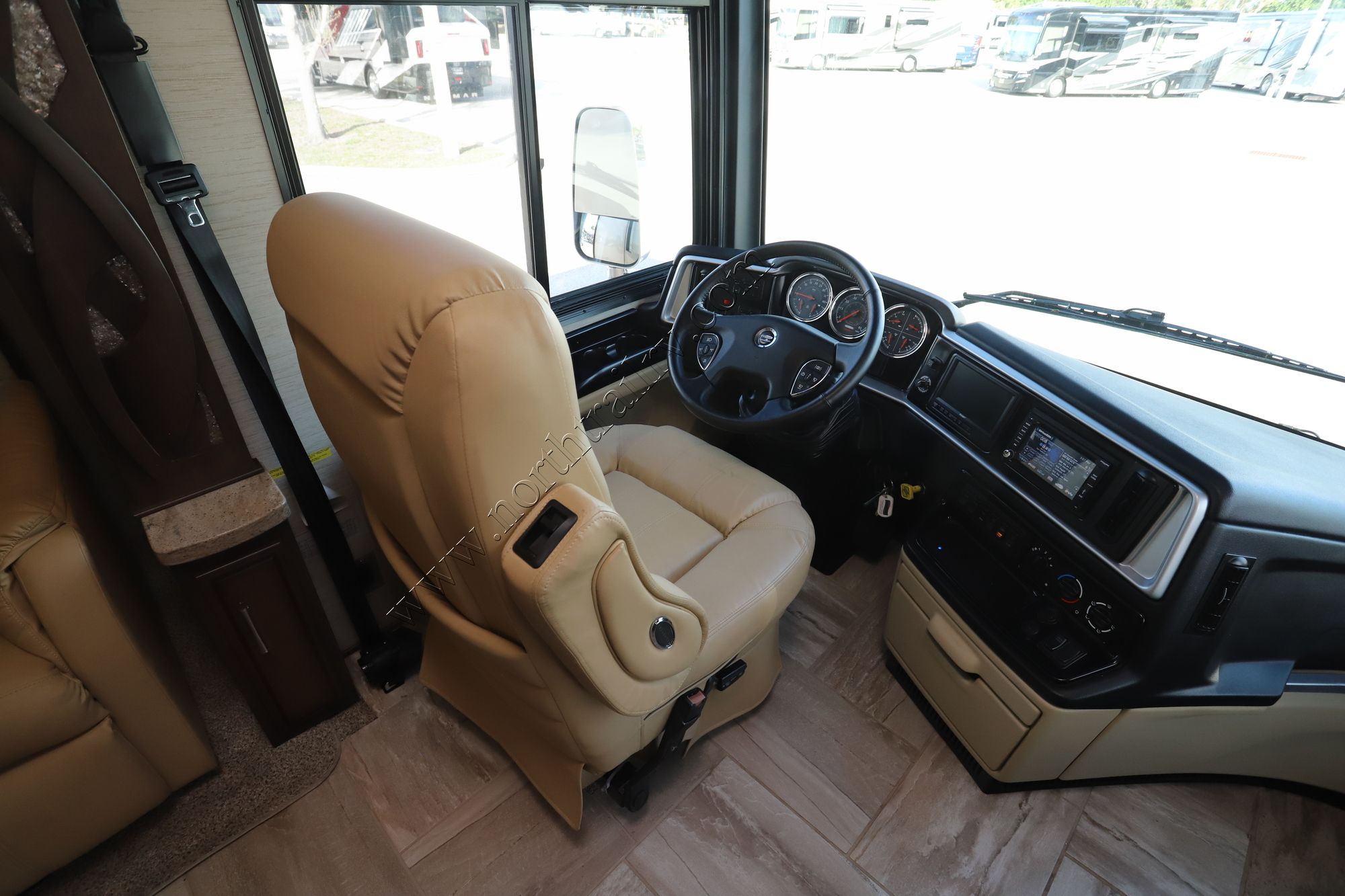 Used 2019 Newmar Ventana 3412 Class A  For Sale