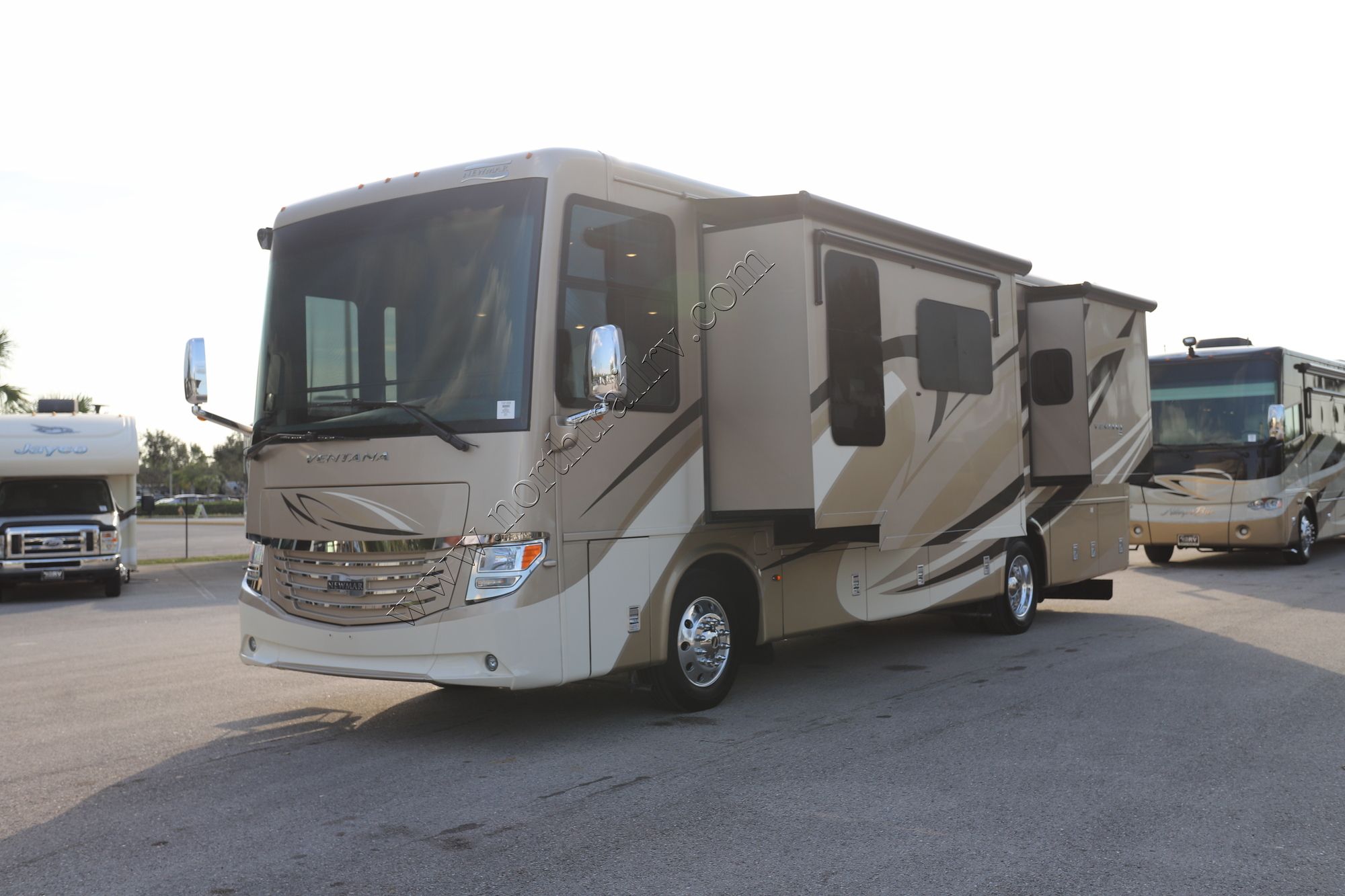 Used 2019 Newmar Ventana 3412 Class A  For Sale