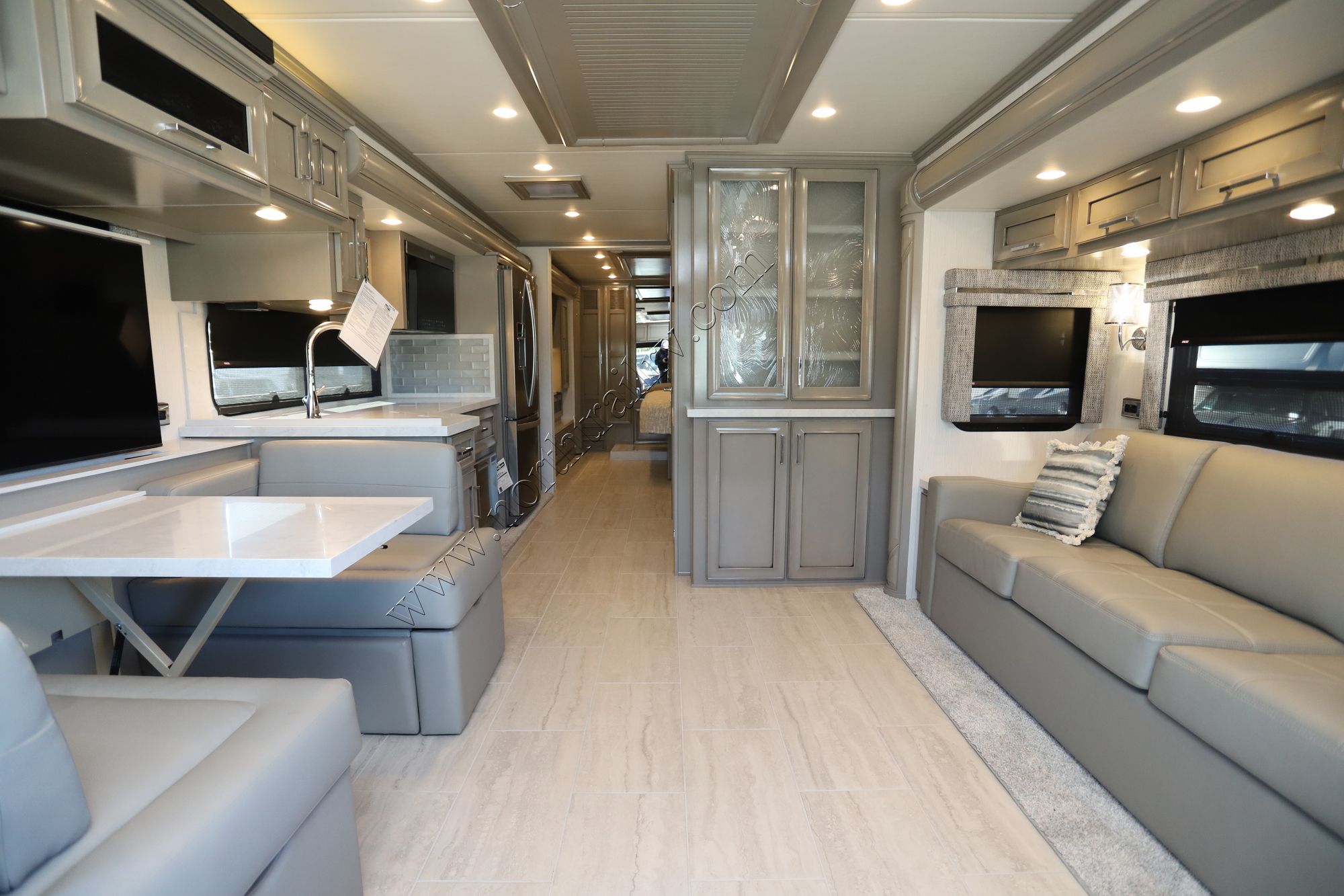 New 2025 Newmar Ventana 3512 Class A  For Sale