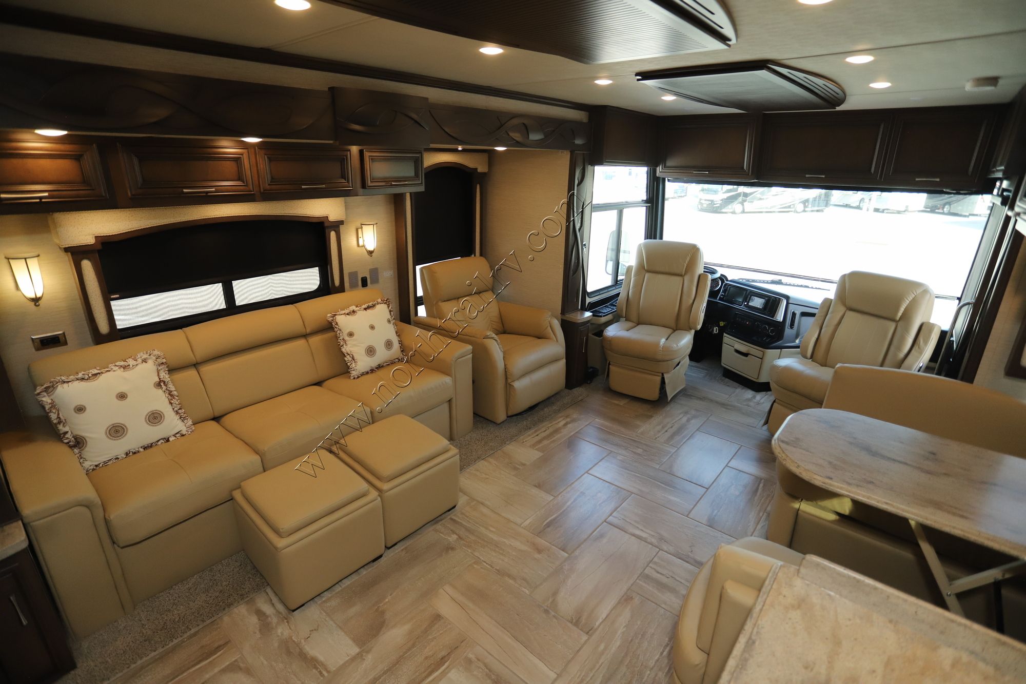 Used 2019 Newmar Ventana 3412 Class A  For Sale