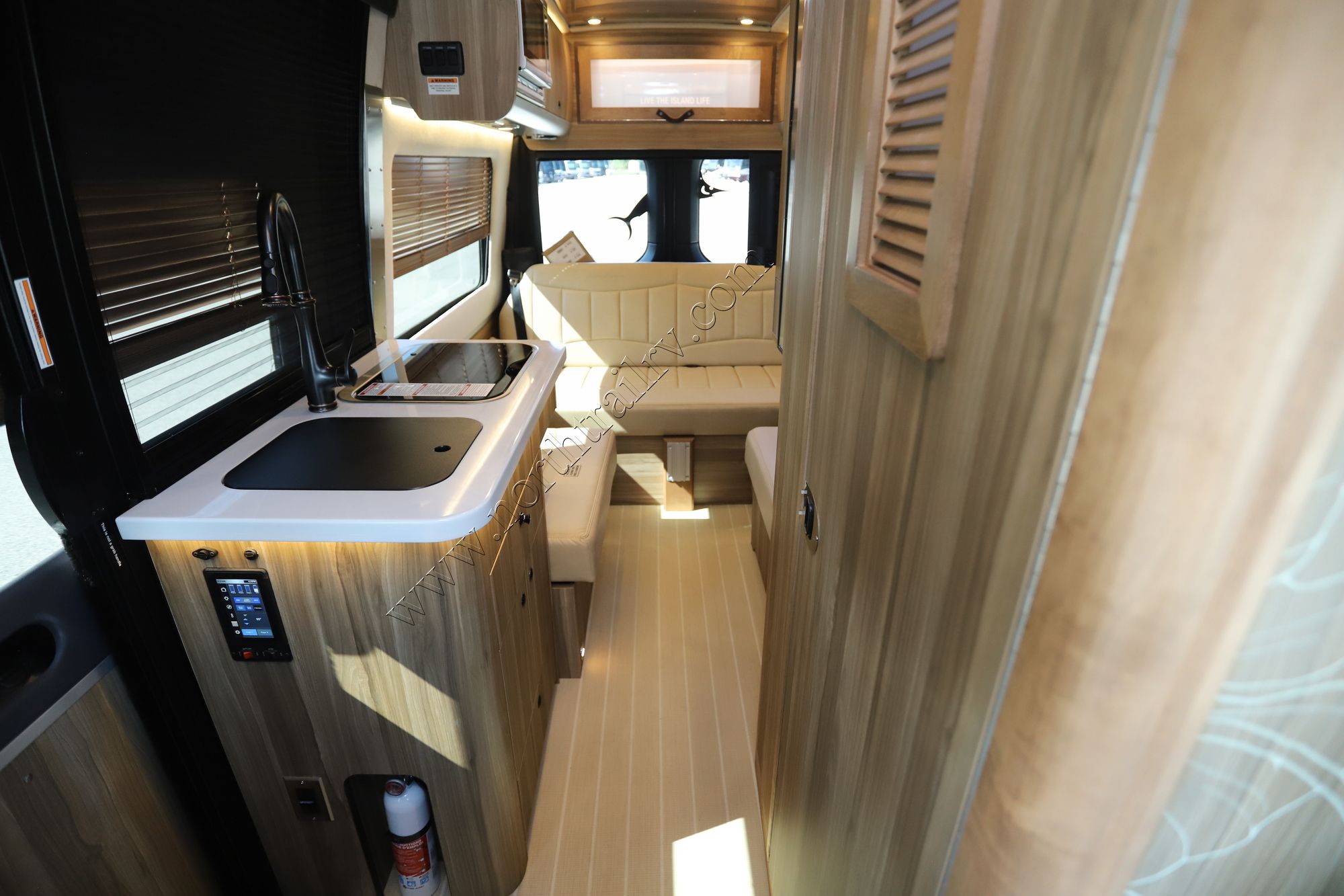 New 2025 Airstream Interstate 19 Tommy Bahama Class B  For Sale