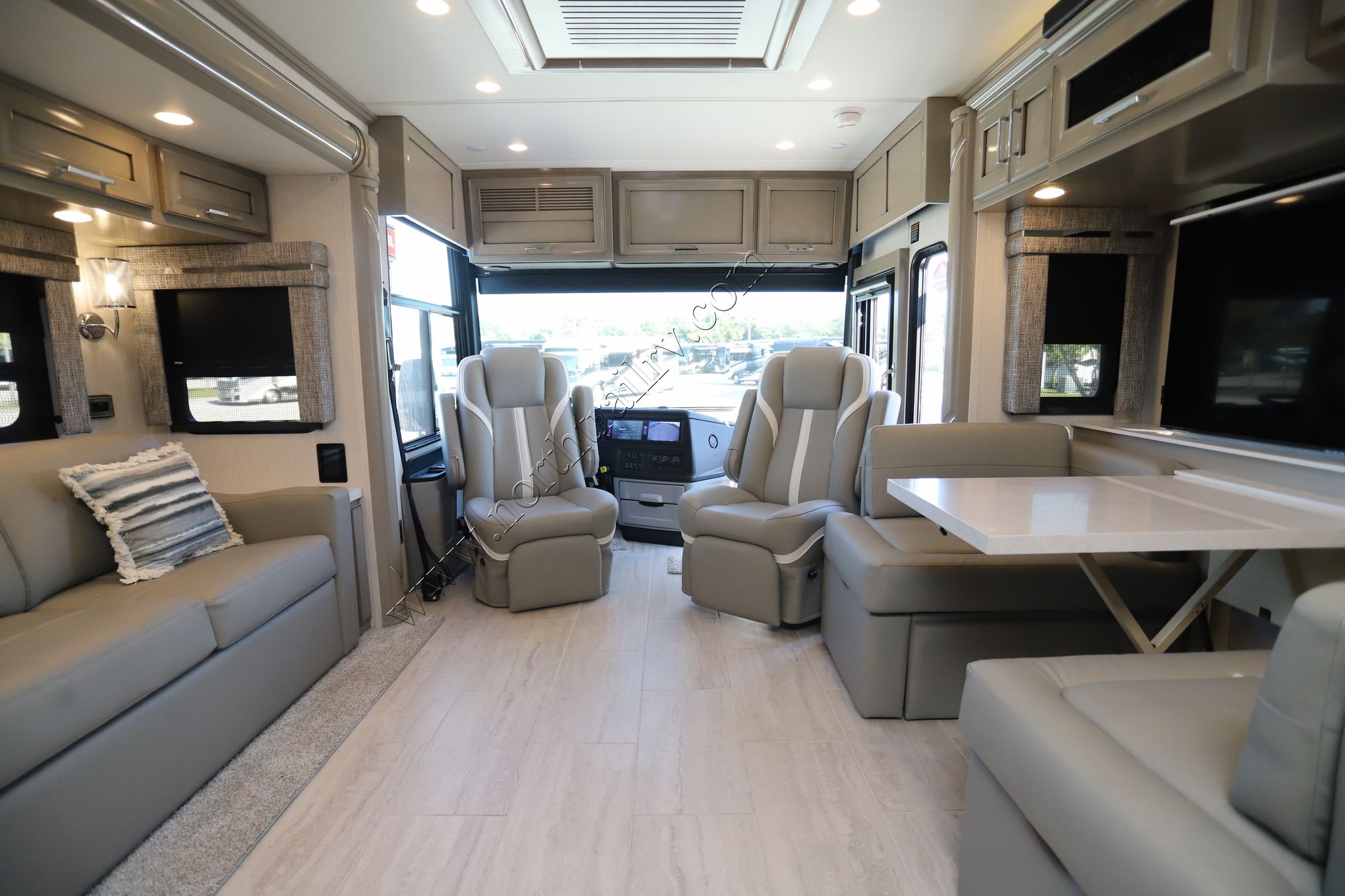 New 2025 Newmar Ventana 3512 Class A  For Sale