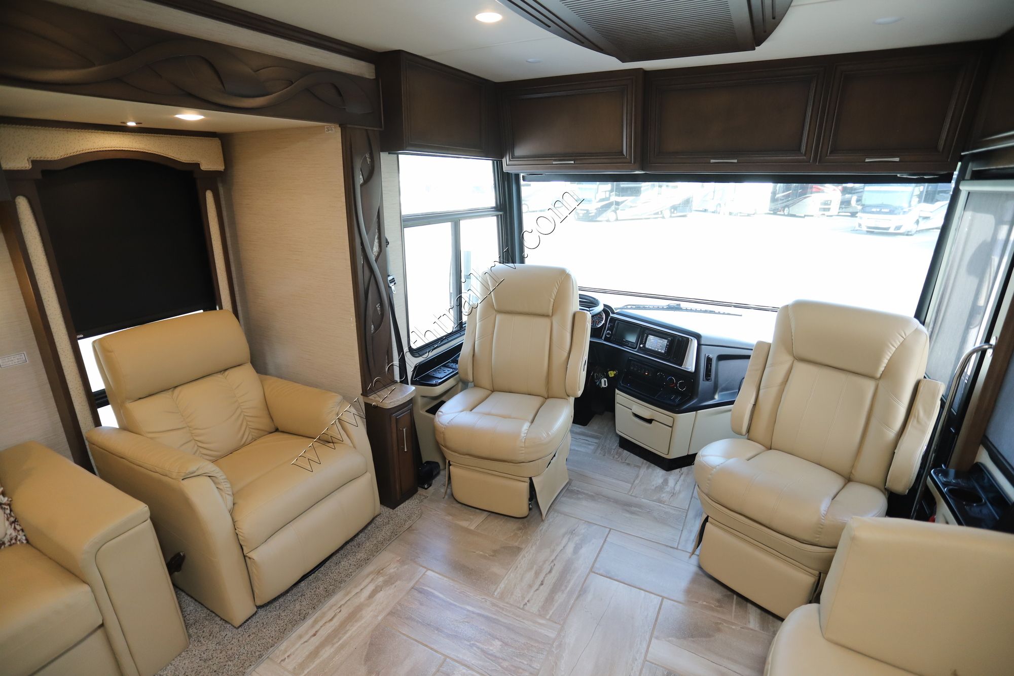 Used 2019 Newmar Ventana 3412 Class A  For Sale