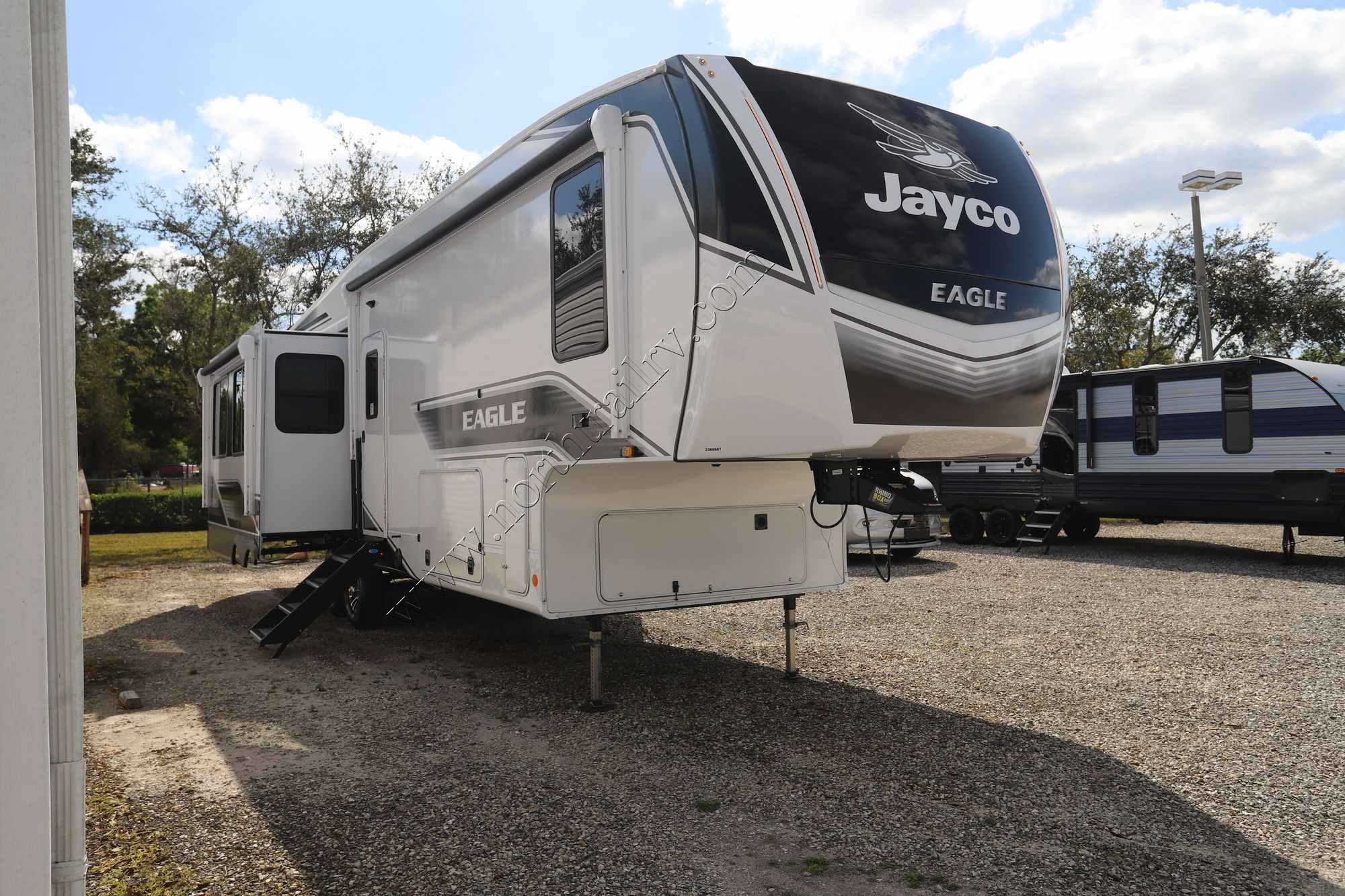 Used 2024 Jayco Eagle 321RSTS Fifth Wheel  For Sale