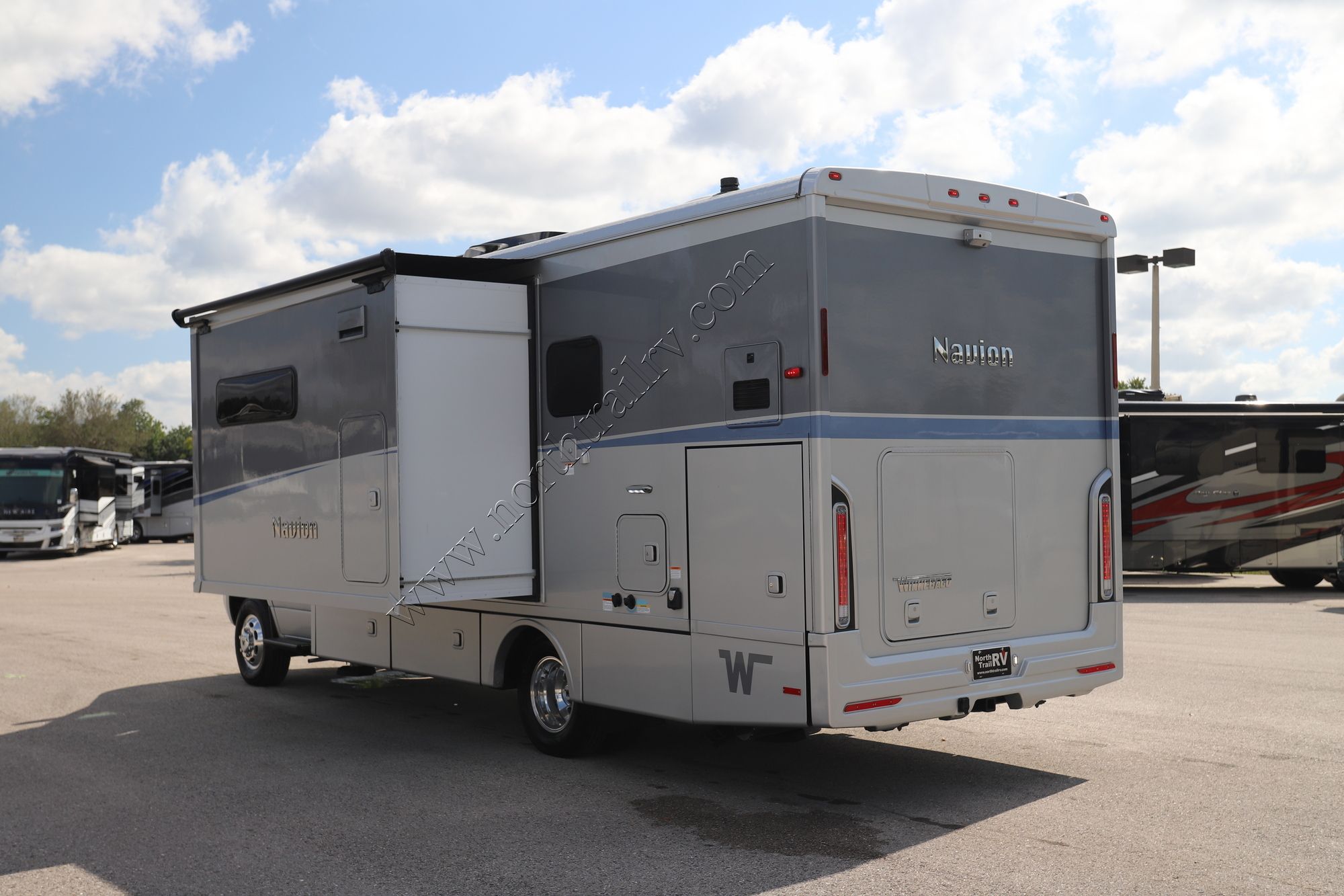 Used 2025 Winnebago Navion 24T Class C  For Sale