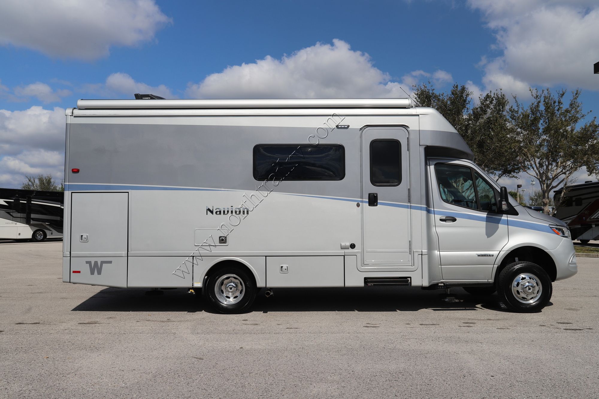 Used 2025 Winnebago Navion 24T Class C  For Sale