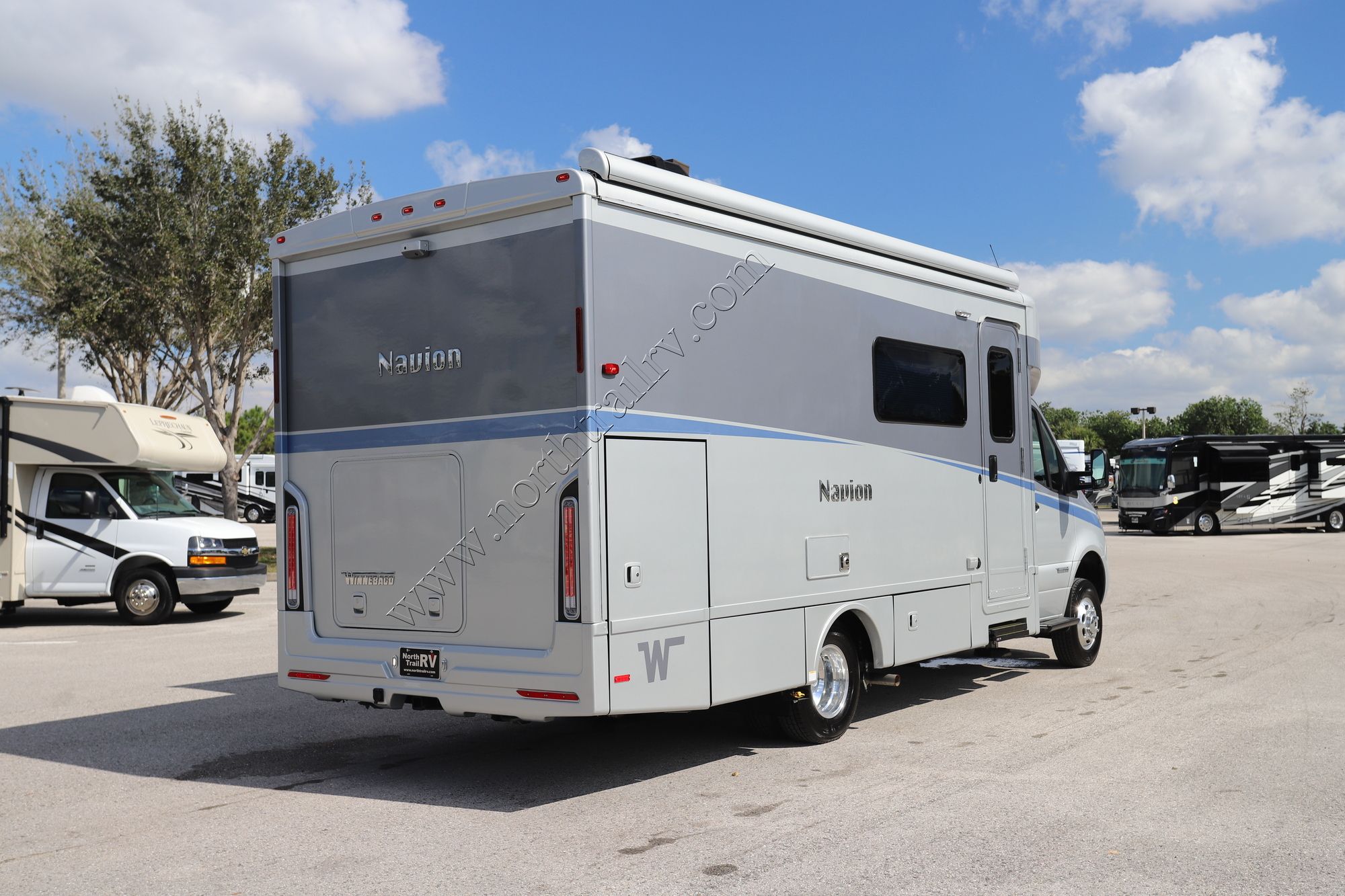 Used 2025 Winnebago Navion 24T Class C  For Sale