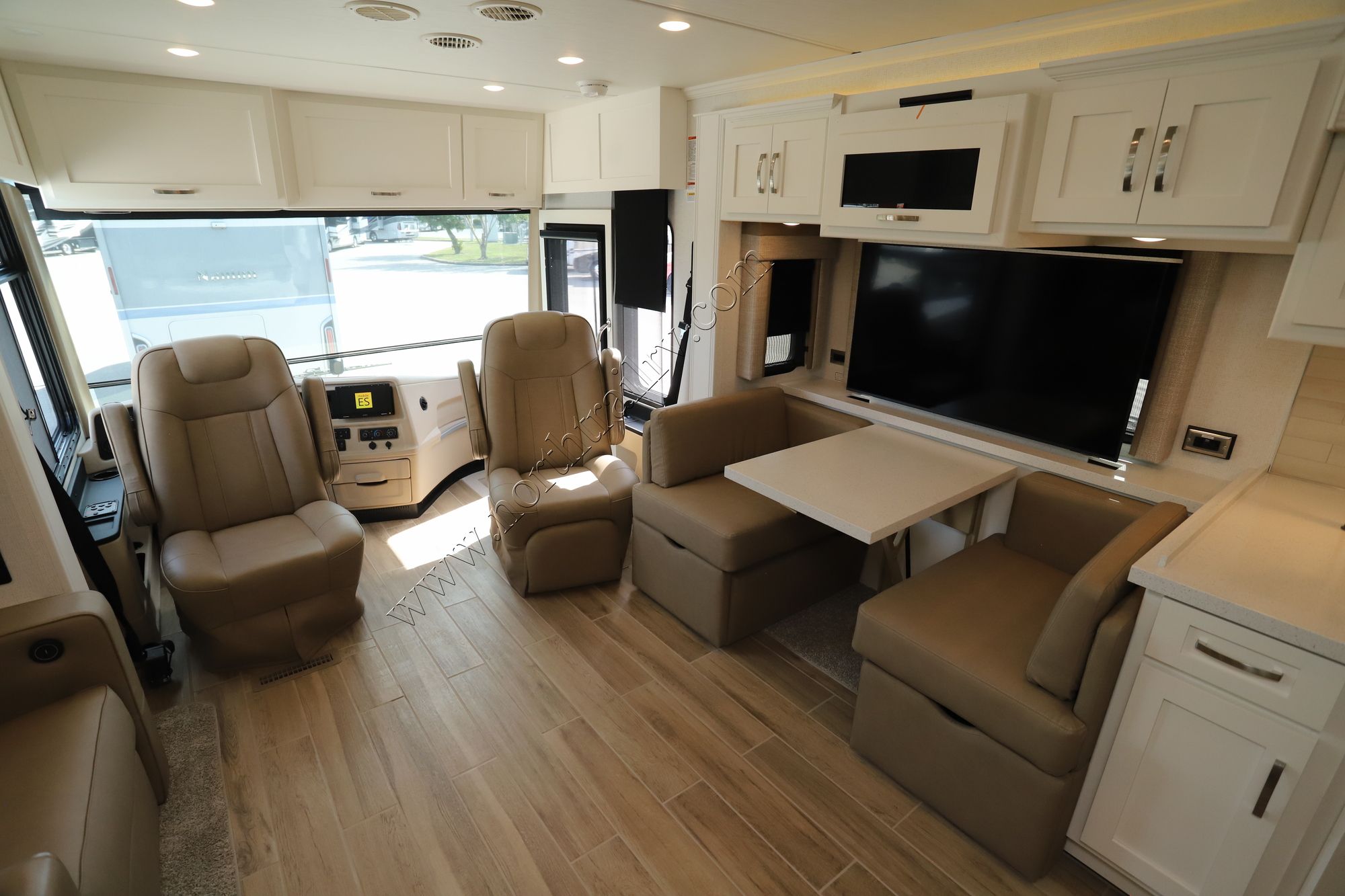 New 2025 Newmar Northern Star 3418 Class A  For Sale